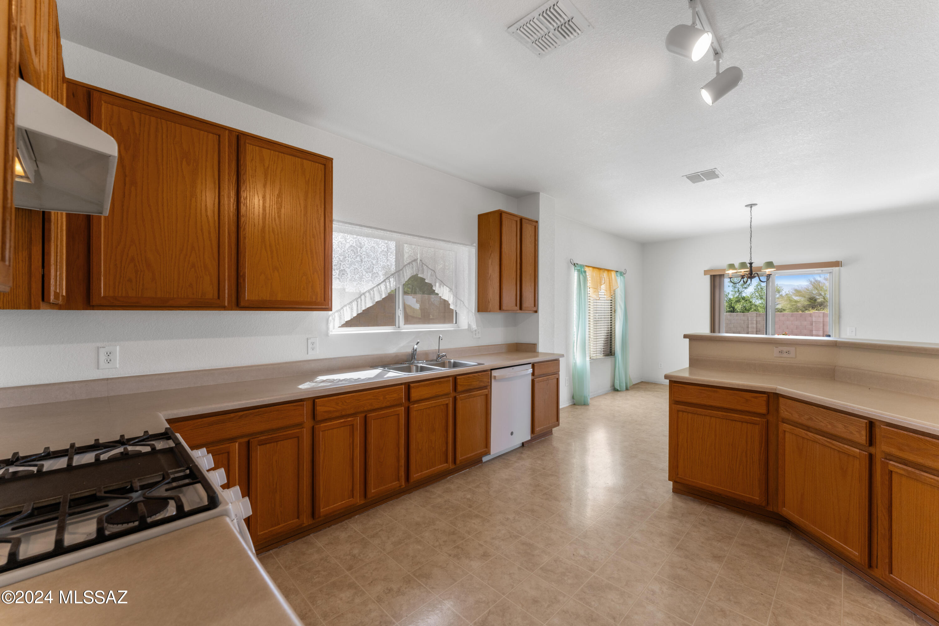 Santo Tomas Villas (1-354) - Residential