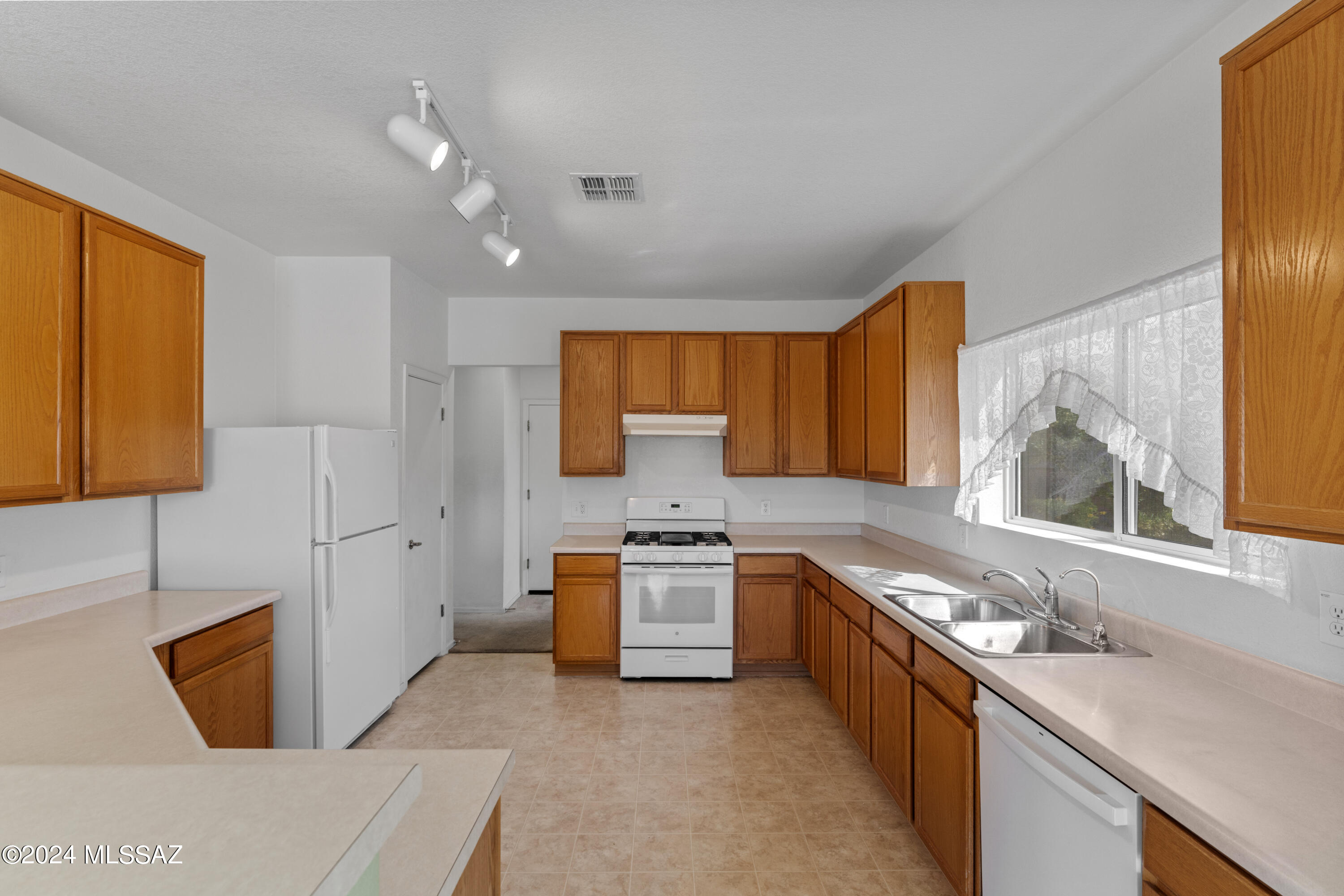 Santo Tomas Villas (1-354) - Residential