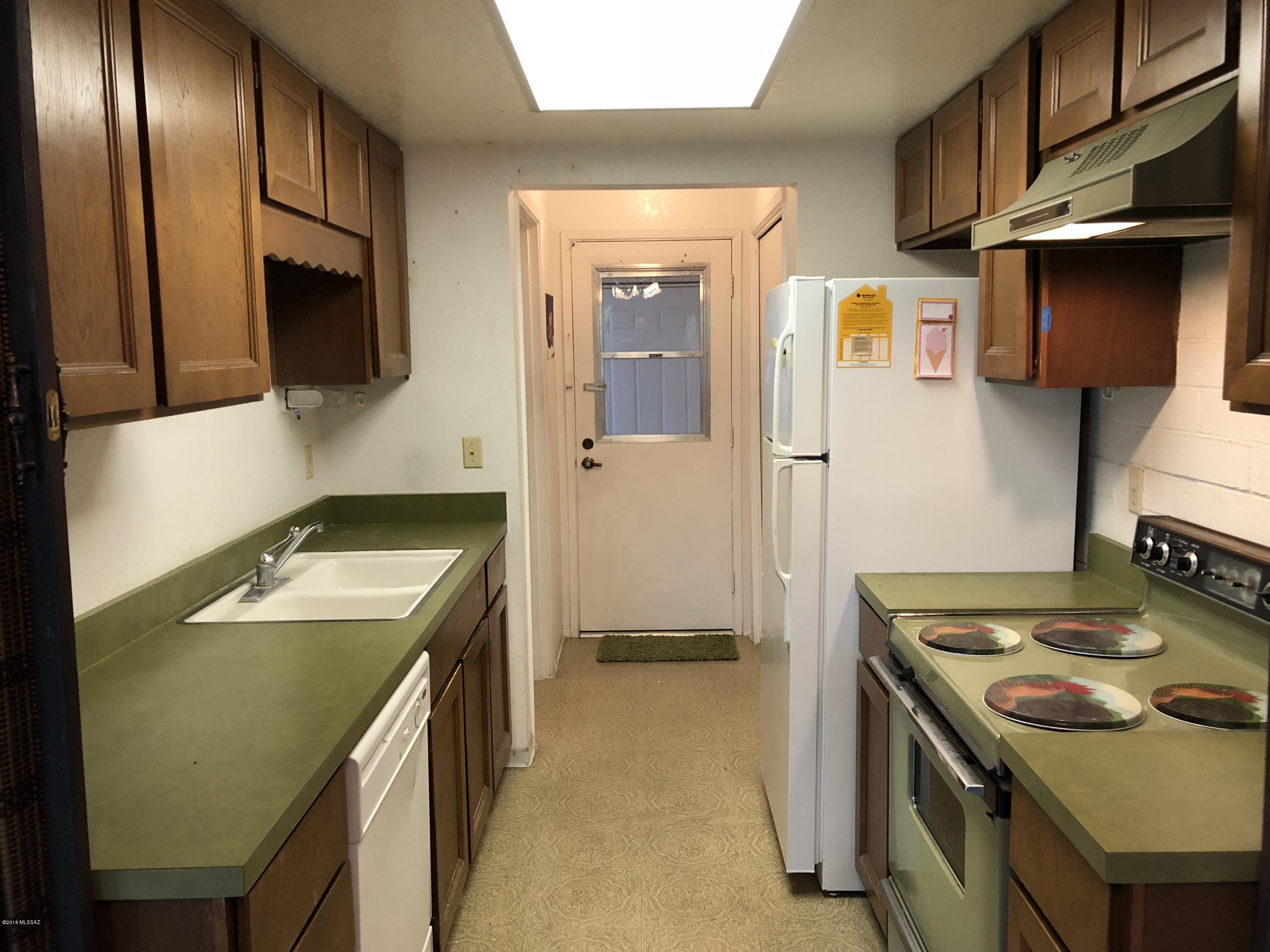 Green Valley Townhouses NO.7 - Residential