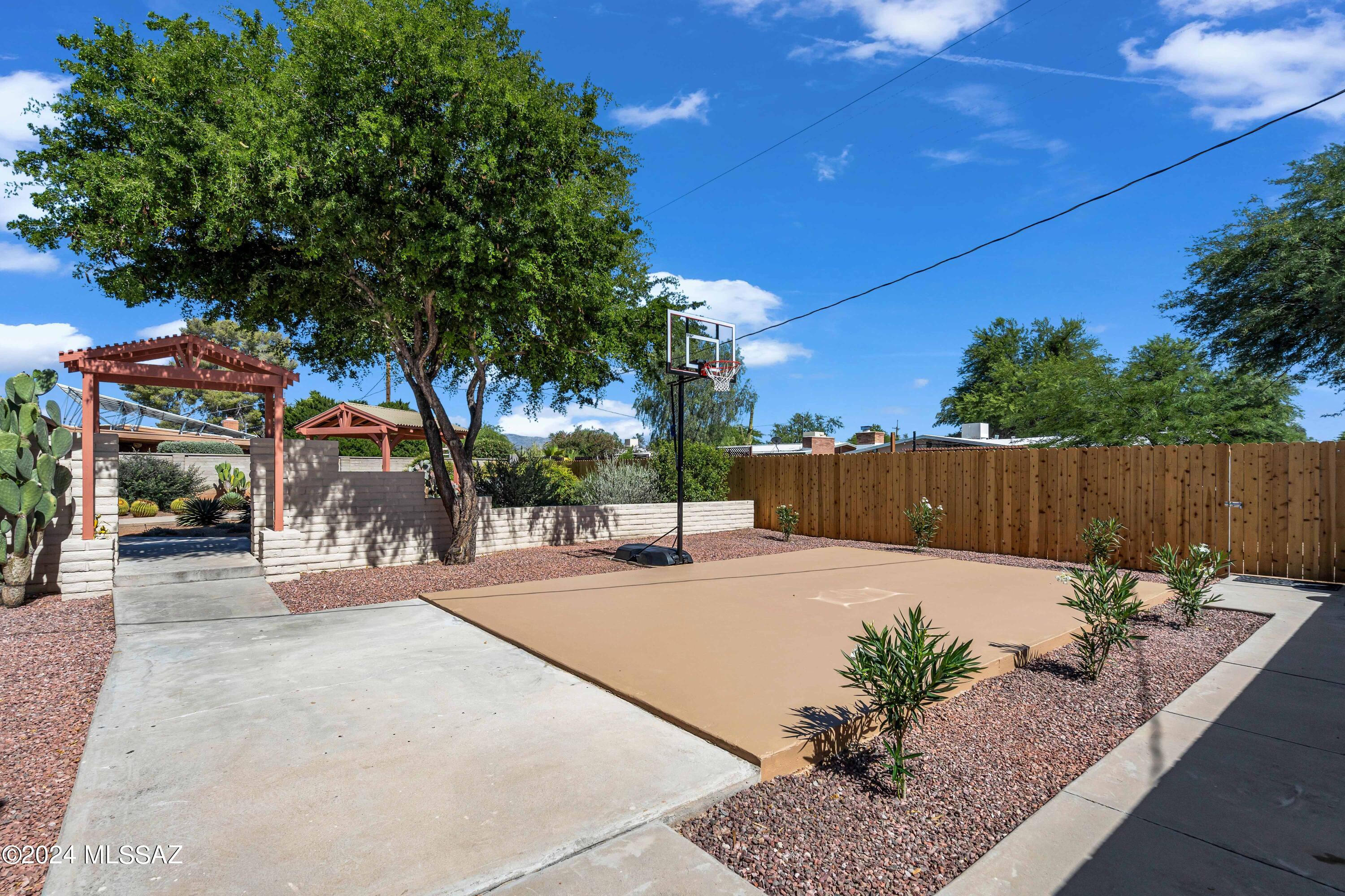 Silver Shadows Estates - Residential