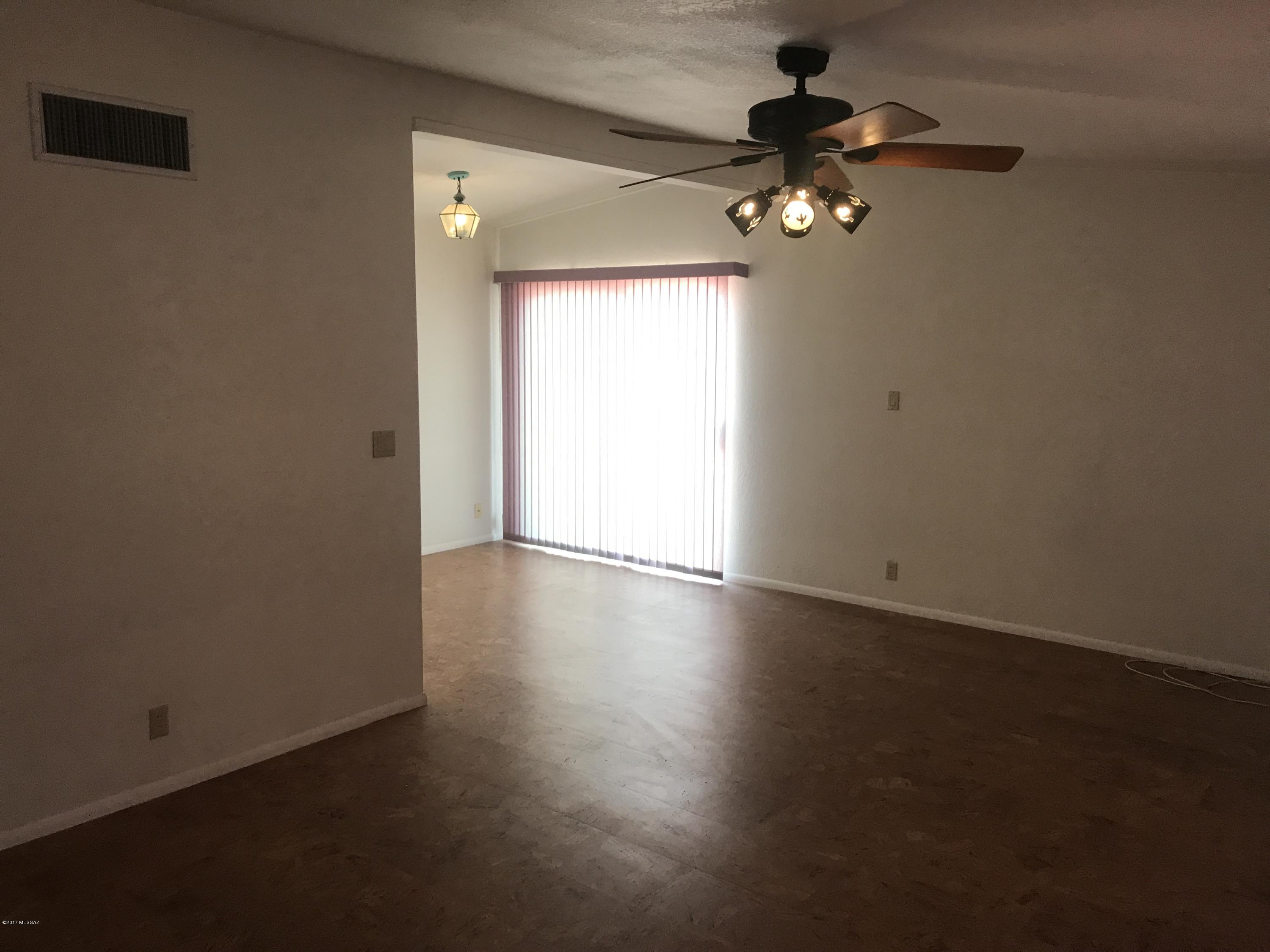 Kingston Knolls Terrace - Residential