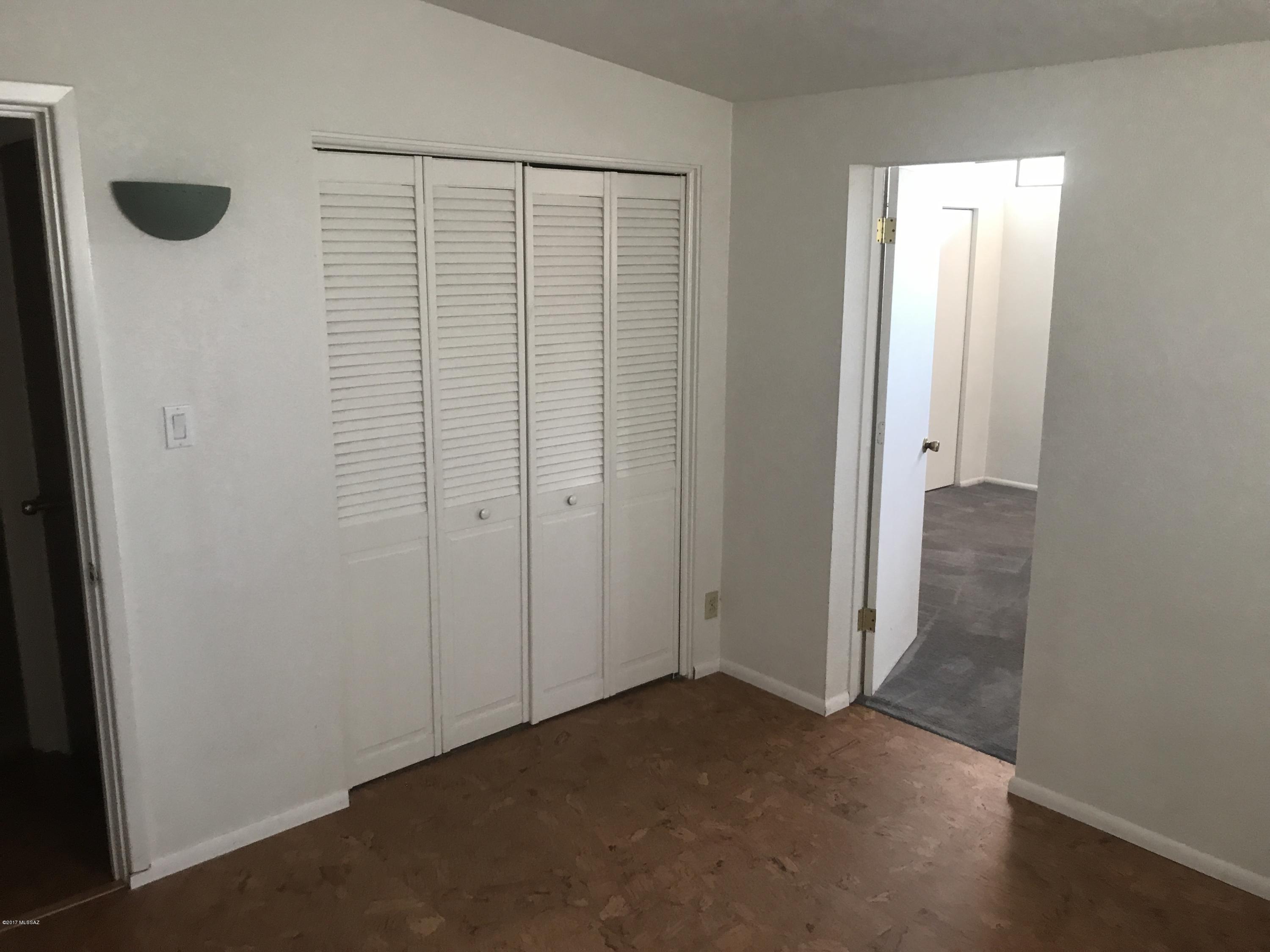 Kingston Knolls Terrace - Residential