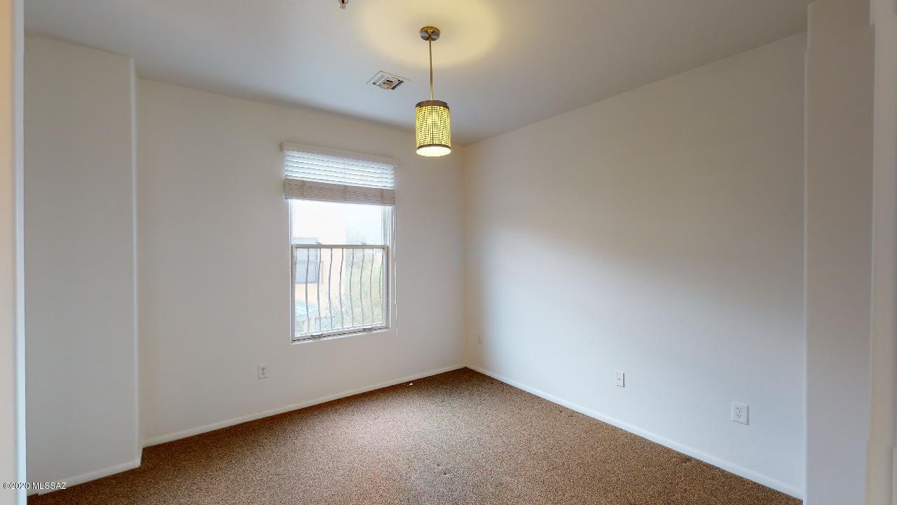River Walk (1-140) - Residential