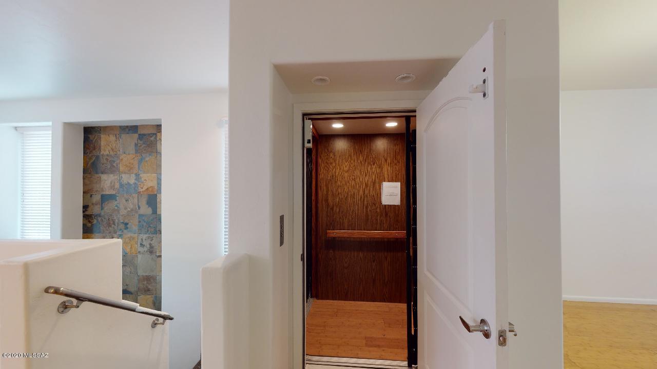 River Walk (1-140) - Residential