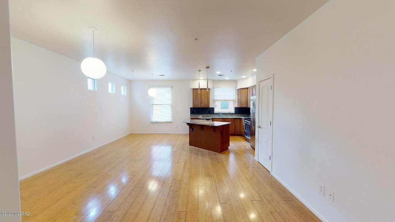 River Walk (1-140) - Residential
