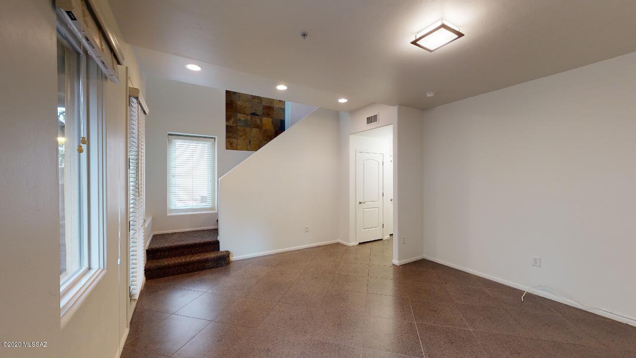 River Walk (1-140) - Residential