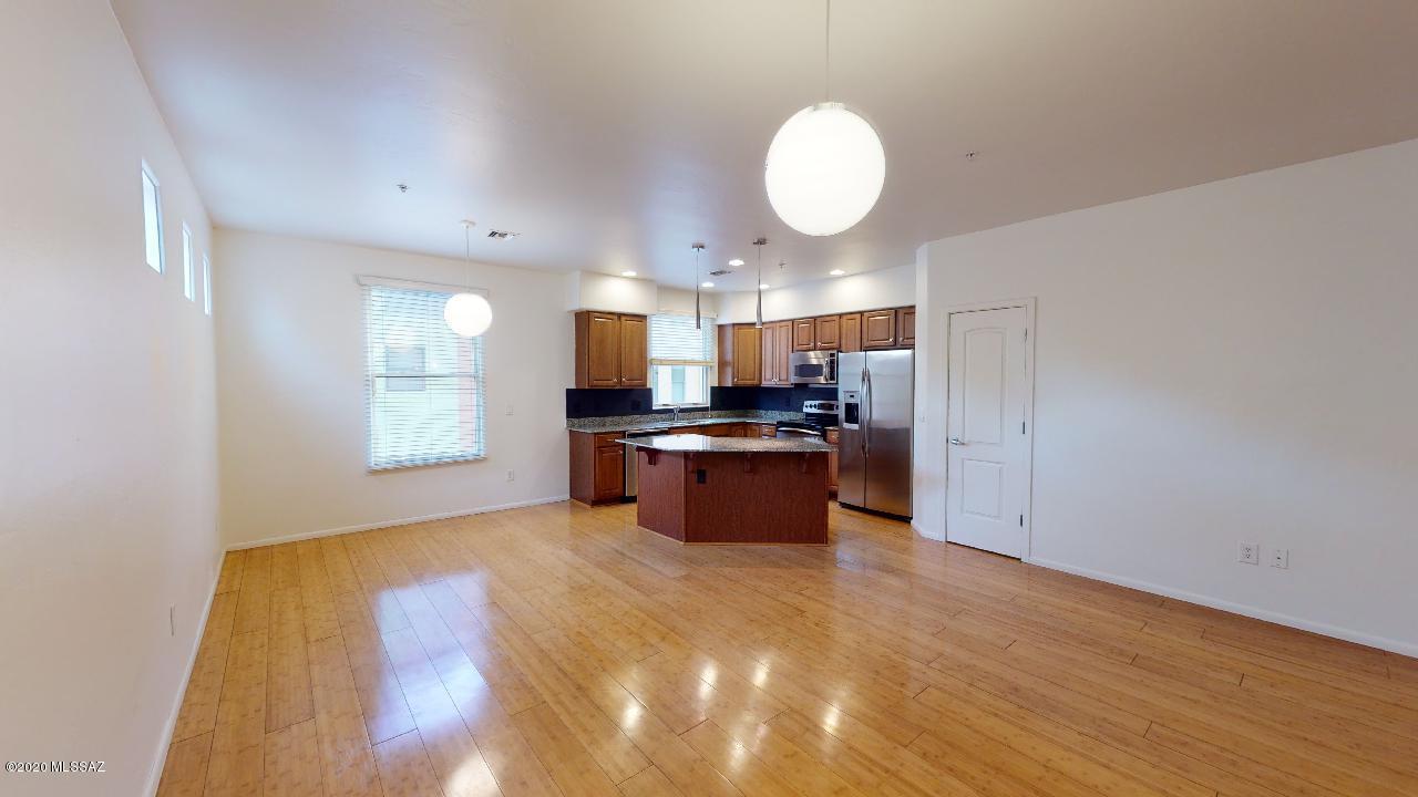 River Walk (1-140) - Residential