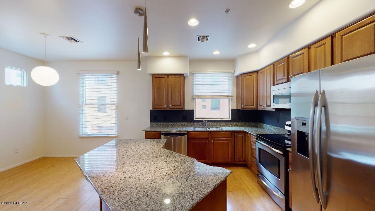 River Walk (1-140) - Residential