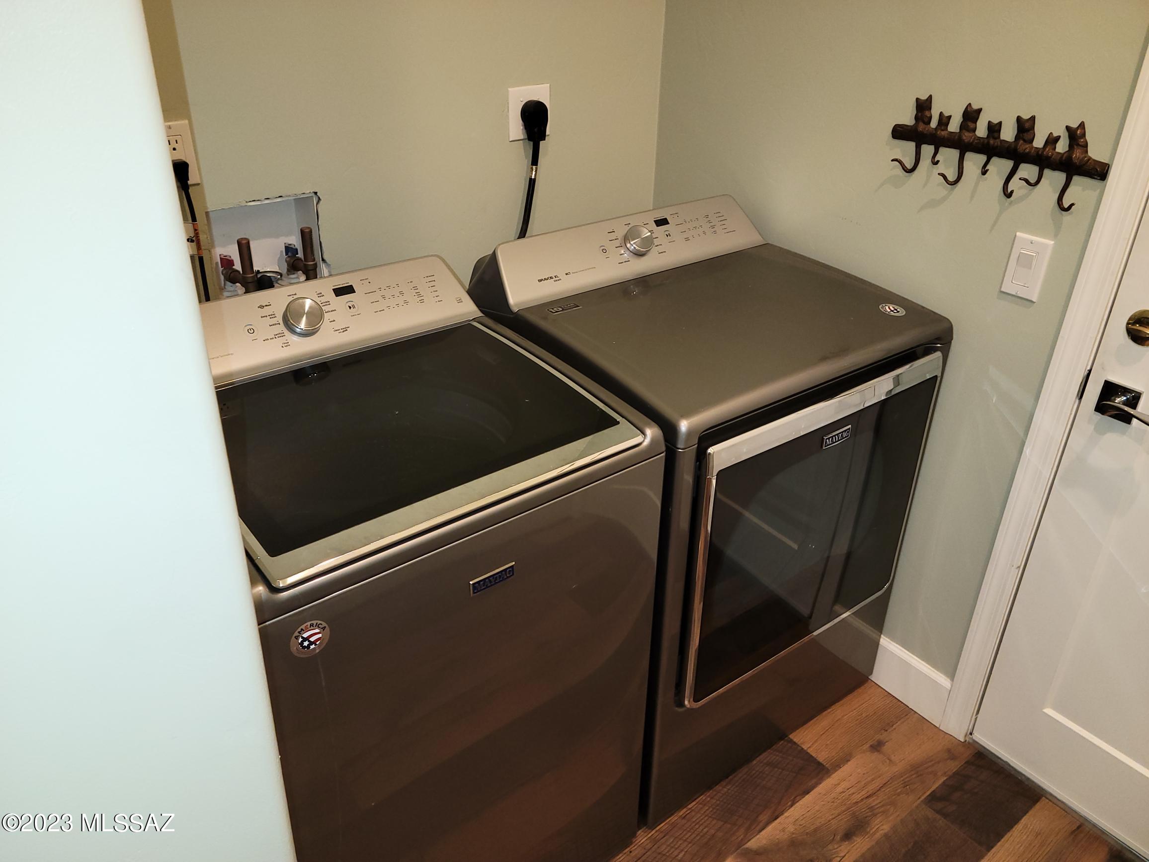 Sabino Vista Heights (1-83) - Residential Lease