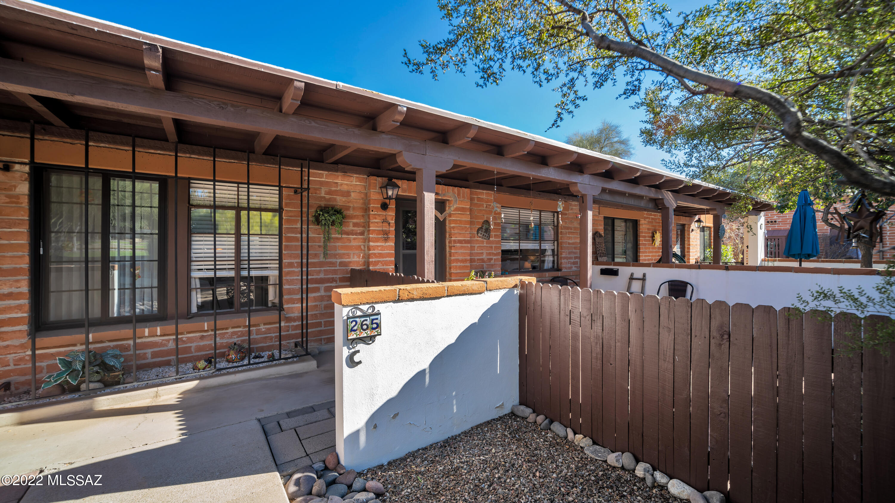This cozy 1 bedroom and 1 bathroom condo is a warm and welcoming home.  You will enjoy the stroll past the pocket park on the way to your courtyard.  Upon entering your home, you are welcomed by the open floor plan, with a large kitchen area.  The large bedroom features 2 closets and a Ceiling fan.  The freshly updated bathroom features executive height vanity, shower, and stackable washer dryer hook ups.  This property does not have GVR, but it is available.  The HOA includes pool, putting green, laundry, water, trash pickup, and covers outside maintenance, mechanical systems, water heater, roof repairs, and much more.