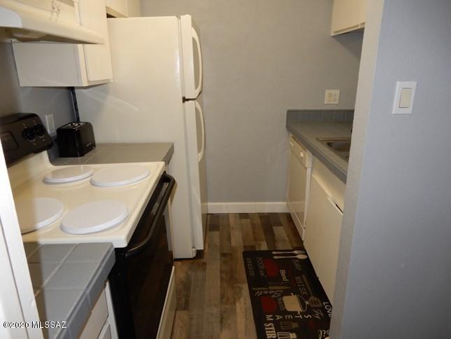 Las Colinas Condominiums - Residential