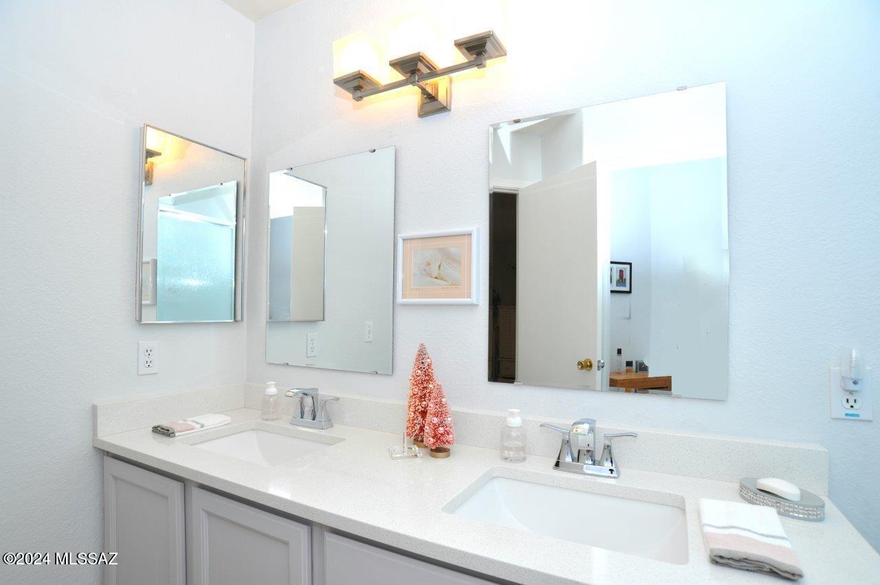 Fairway Groves (215-287) - Residential