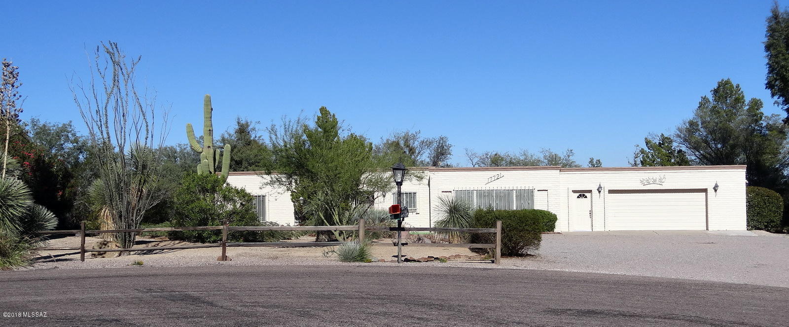 This 3 bedroom home is located in a very quiet part of town on a cul-de-sac. The home has recently been painted inside and out. New ceramic flooring has been done, along with roof re-coated 10/18. Home is located on 1.22 acres. Enjoy the tranquility of the lovely rear yard in your screened rear porch. No GVR / NO HOA / No Age Restriction. You will like the huge family room with its own heating & cooling. There is a 2 car garage with extra storage. Home has been covered by Bills Home service (termite)