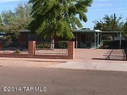 Light and bright charming 2bdr/1ba home in Central Tucson with large front and back yard. Close to Reid Park, restaurants, shopping and more. 

*Tenant occupied until 12/31/19. Please call to schedule an appointment.