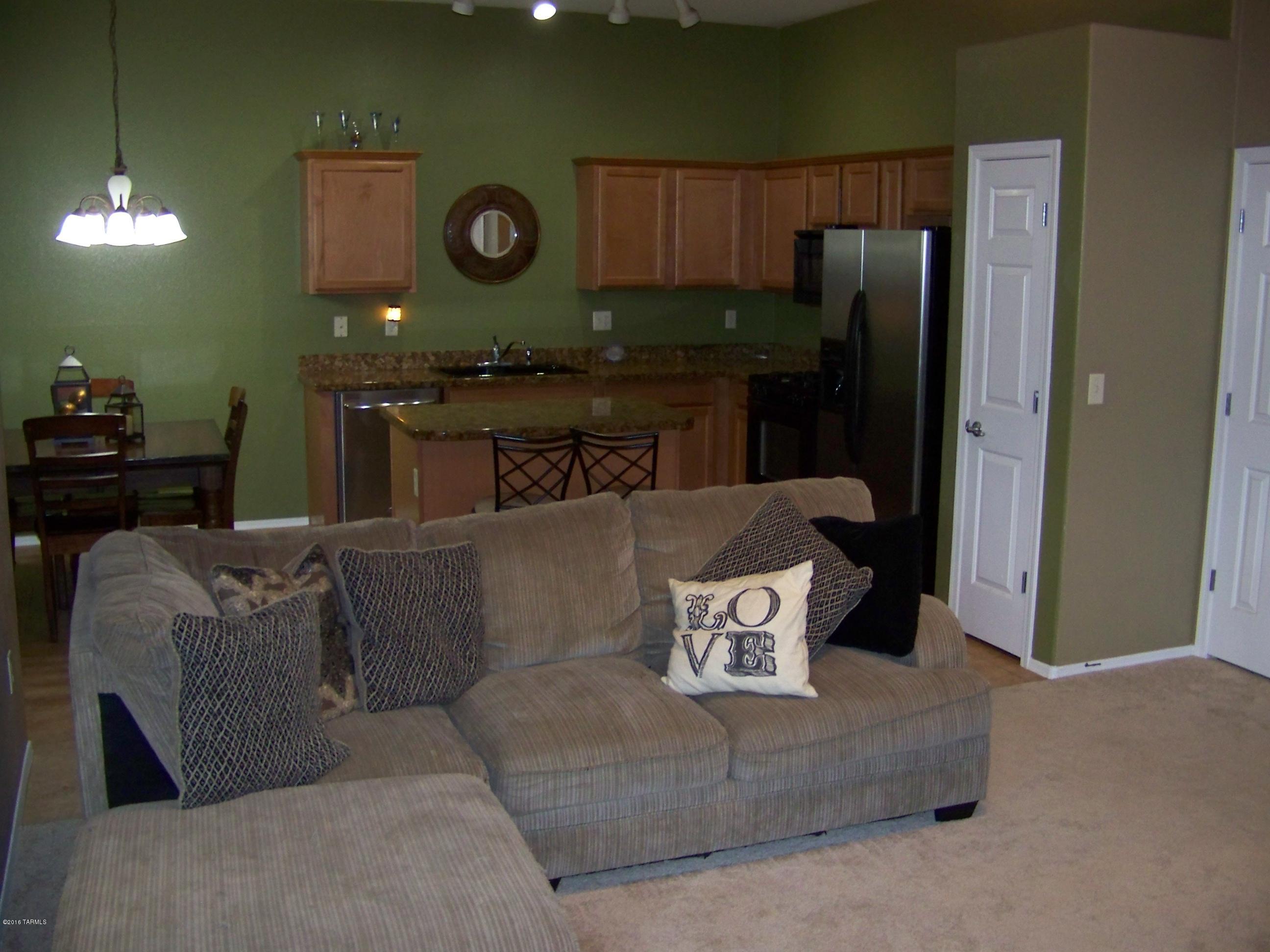Tres Pueblos - Residential