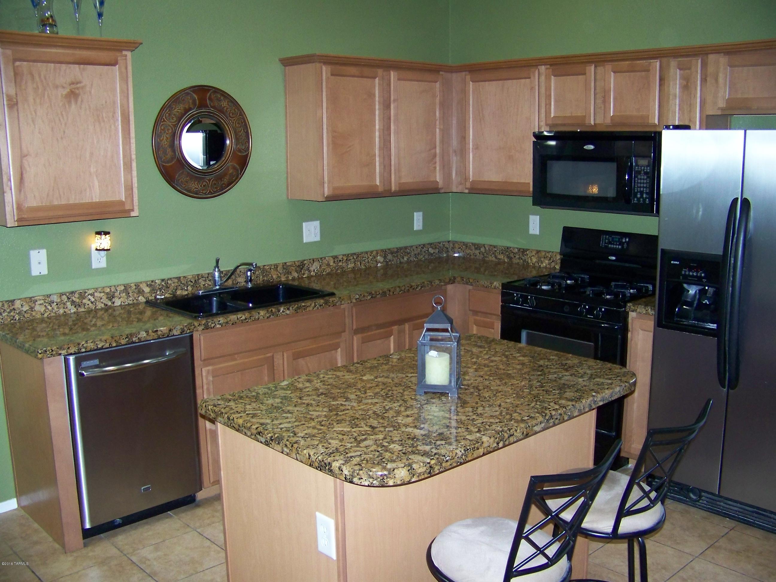 Tres Pueblos - Residential