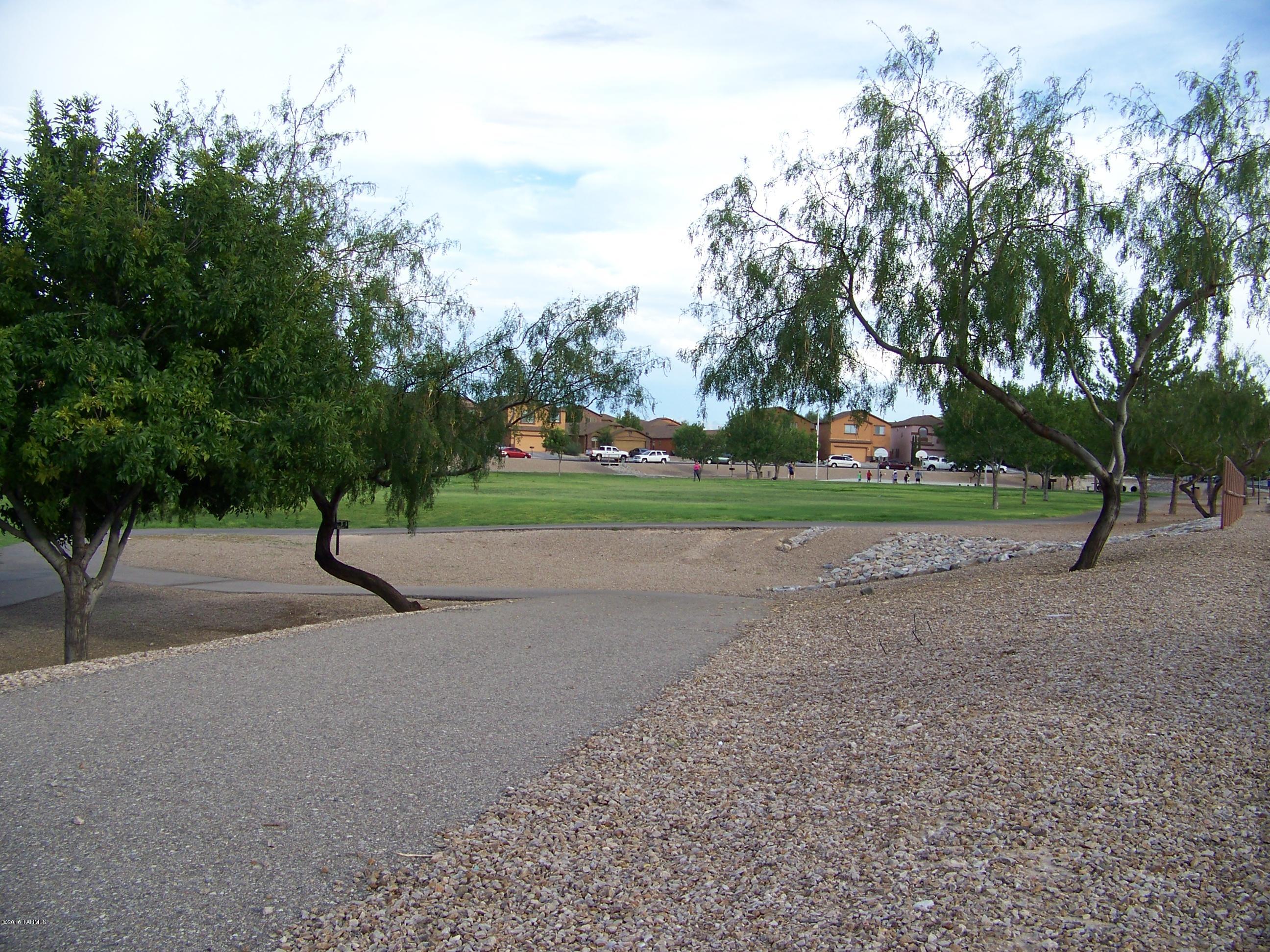 Tres Pueblos - Residential