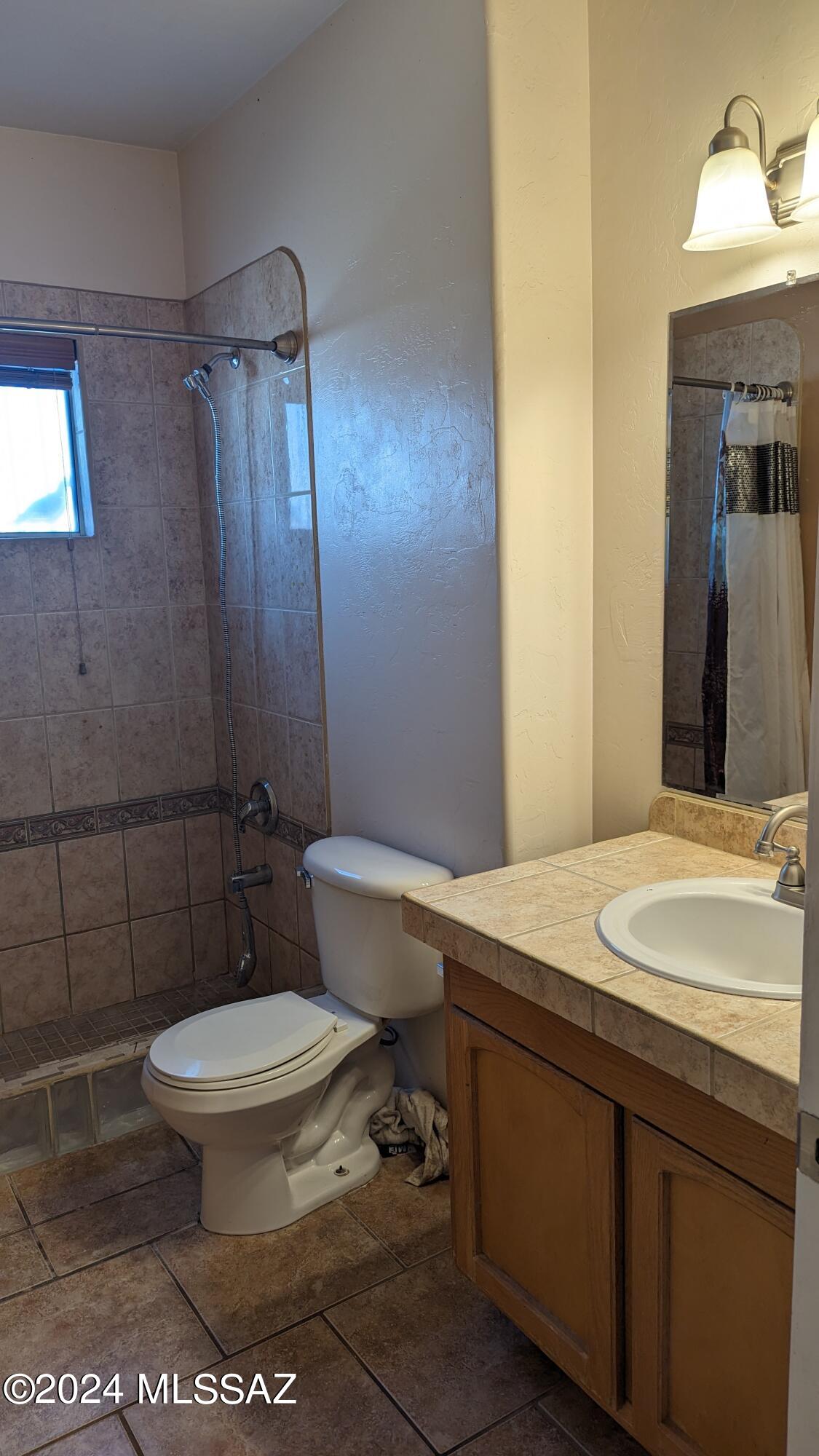 Mission Terrace NO.3 (7-28) - Residential Lease