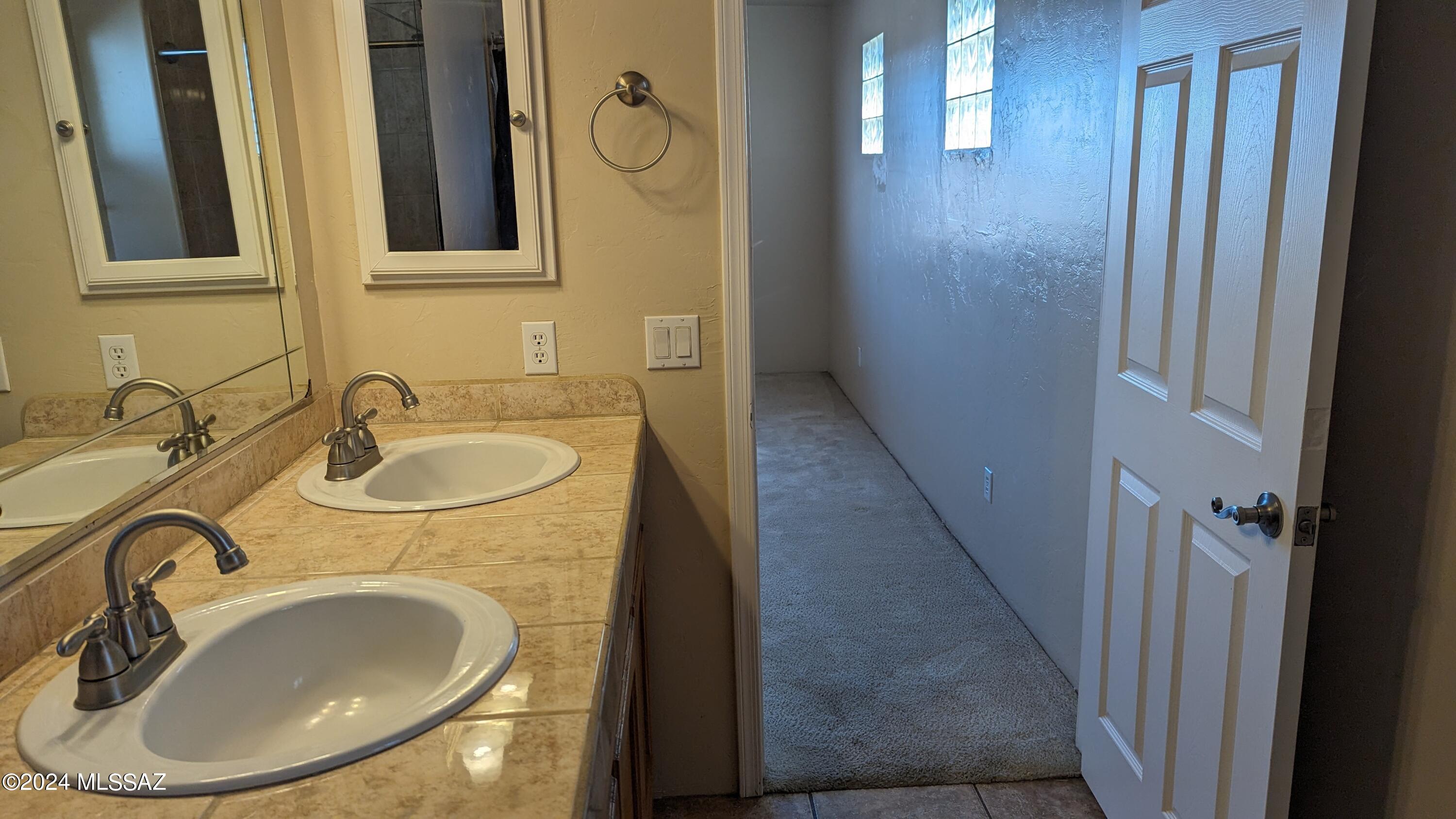 Mission Terrace NO.3 (7-28) - Residential Lease