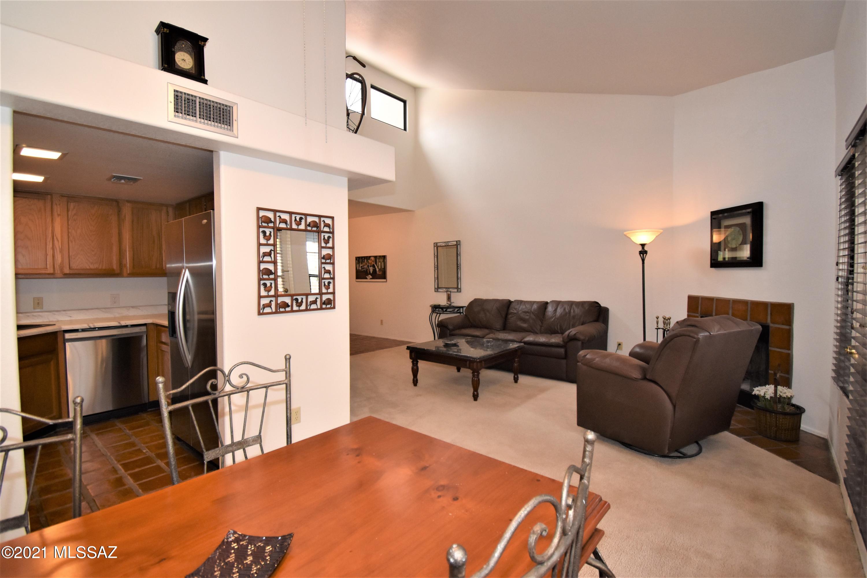 Ventana De Sabino Townhomes - Residential