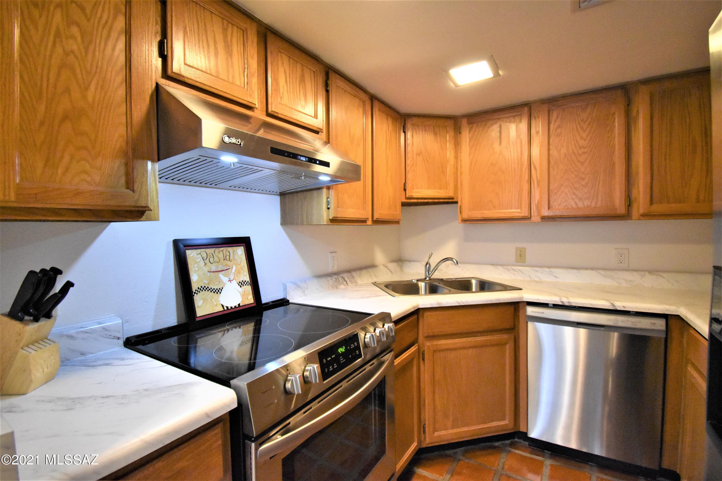 Ventana De Sabino Townhomes - Residential
