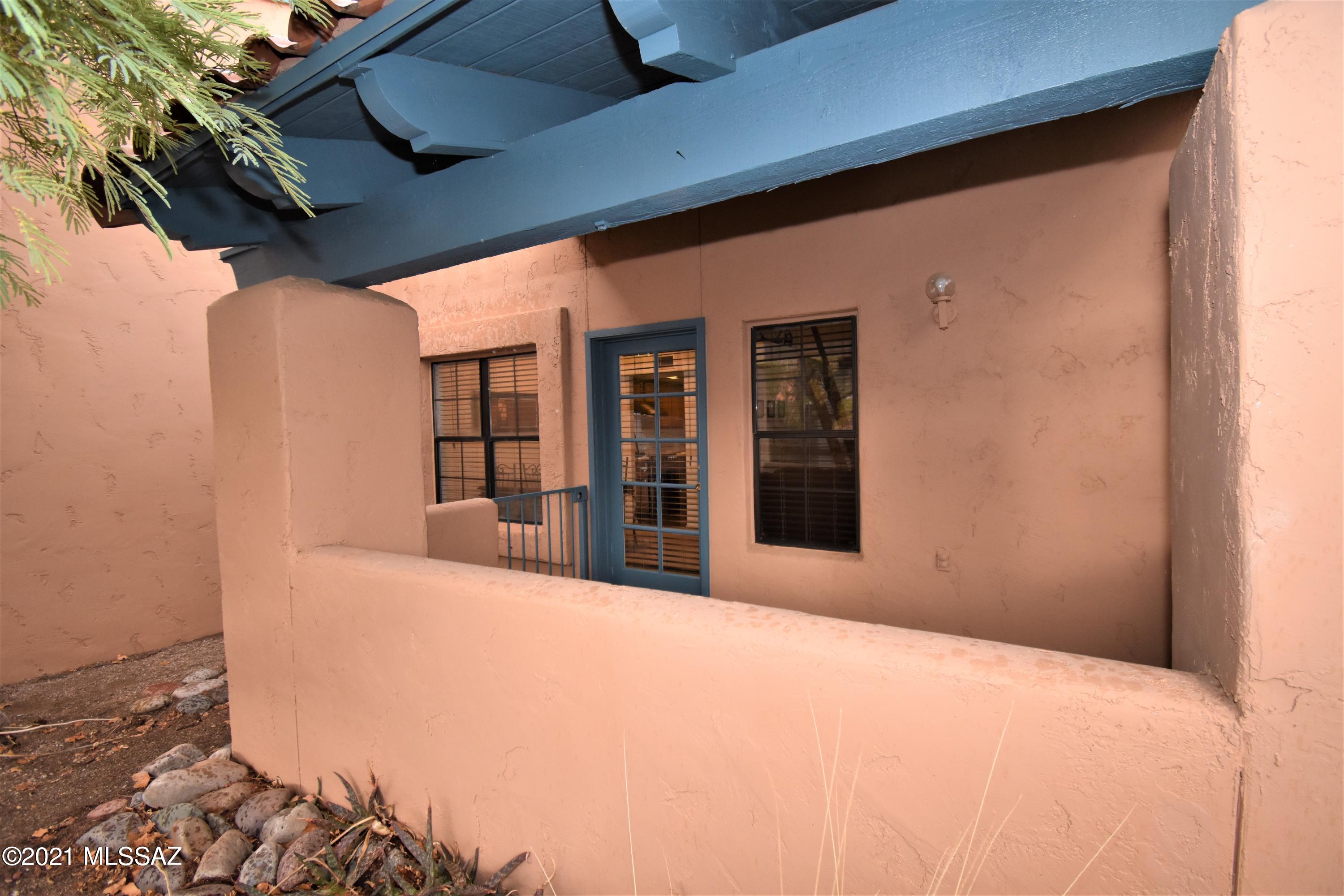Ventana De Sabino Townhomes - Residential