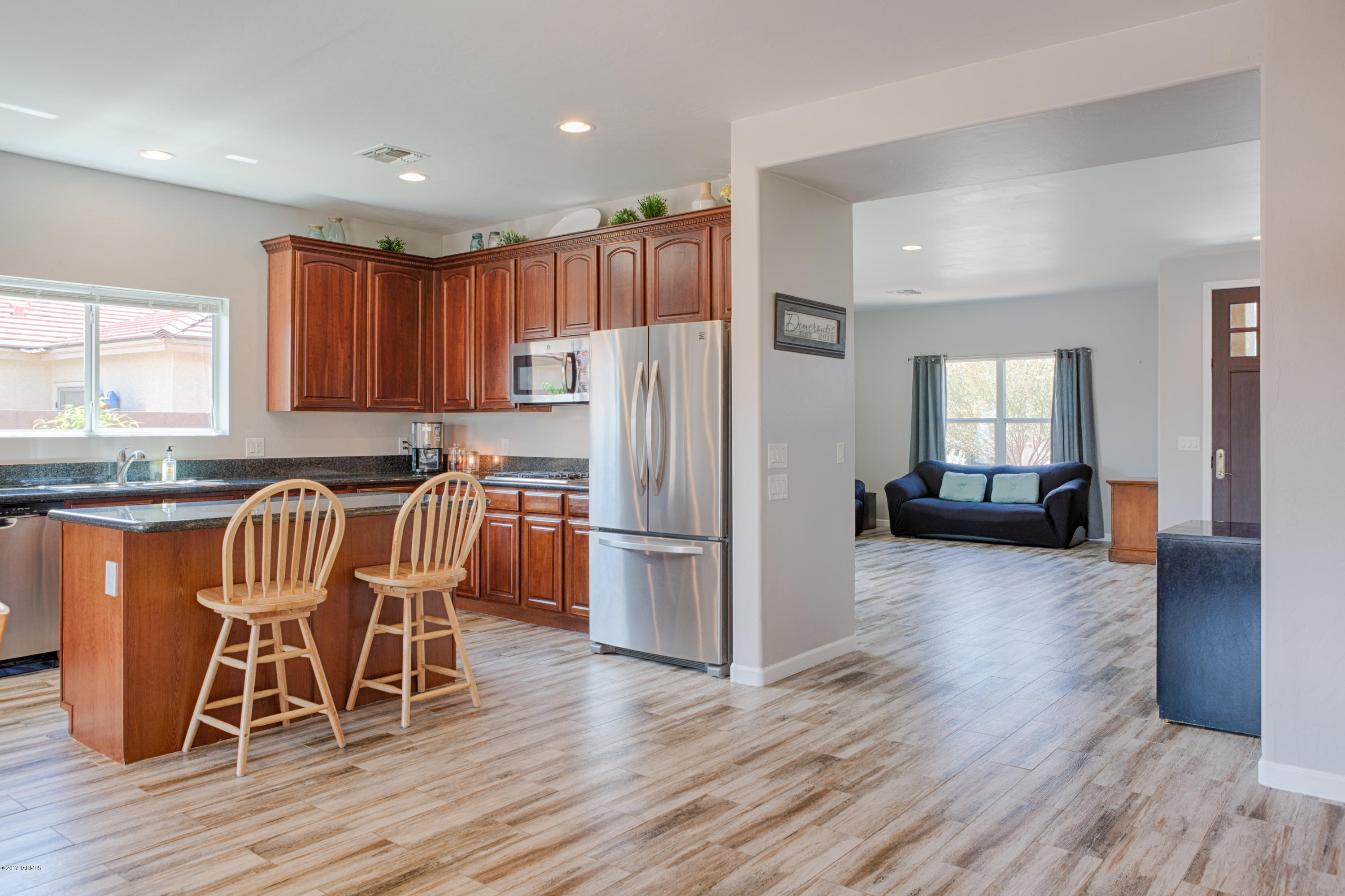 Black Horse (1-411) - Residential