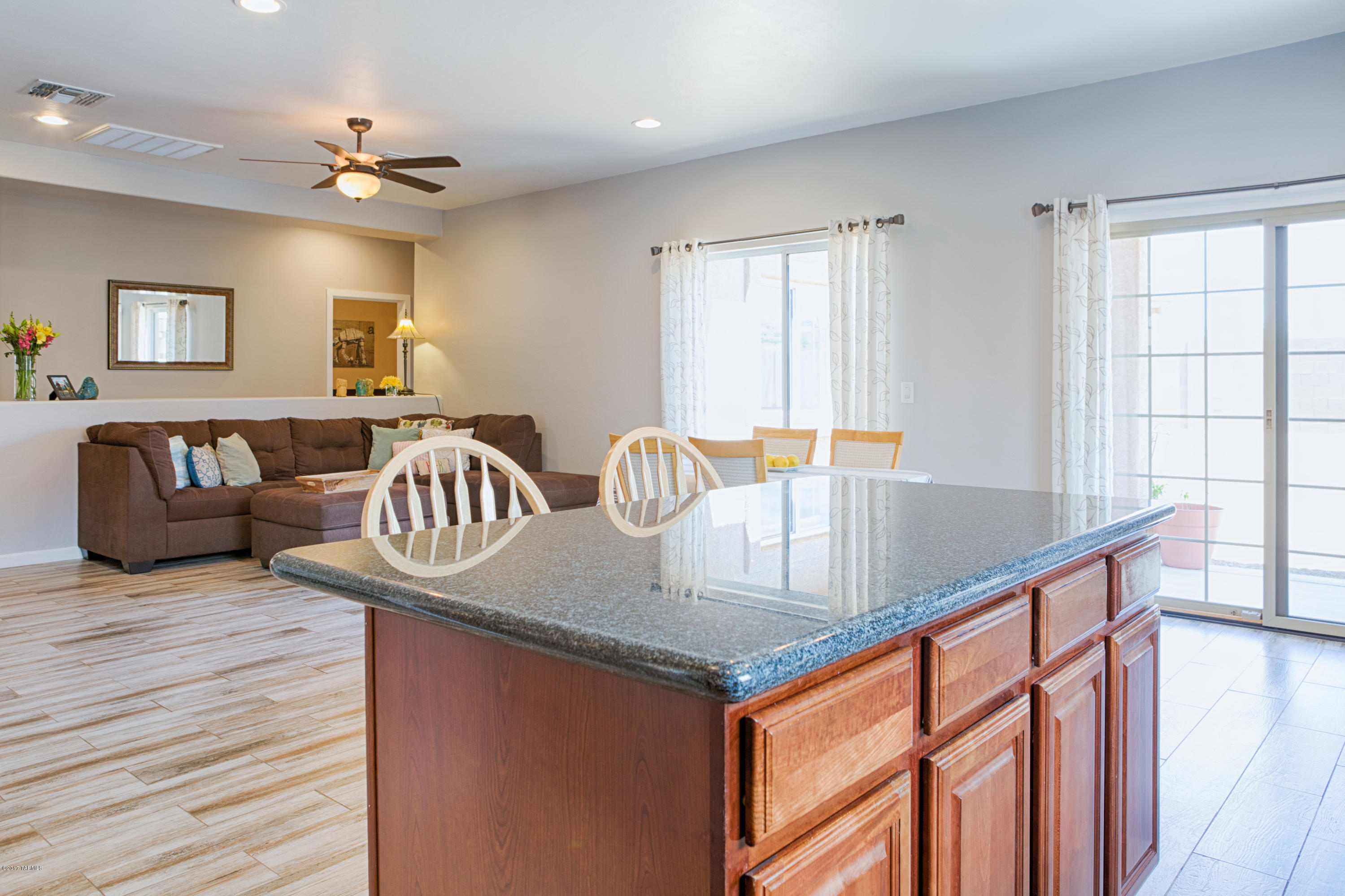 Black Horse (1-411) - Residential