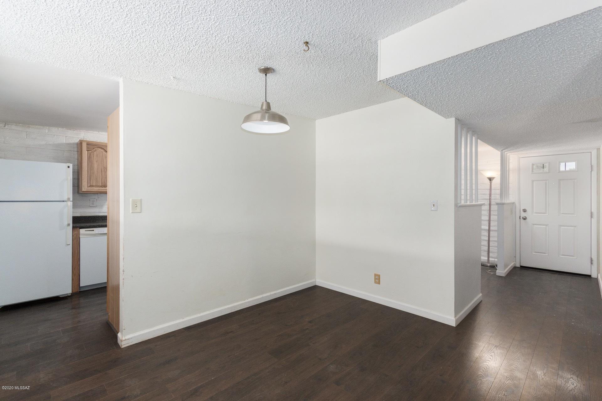 Sherwood Village Terrace (231-546) - Residential