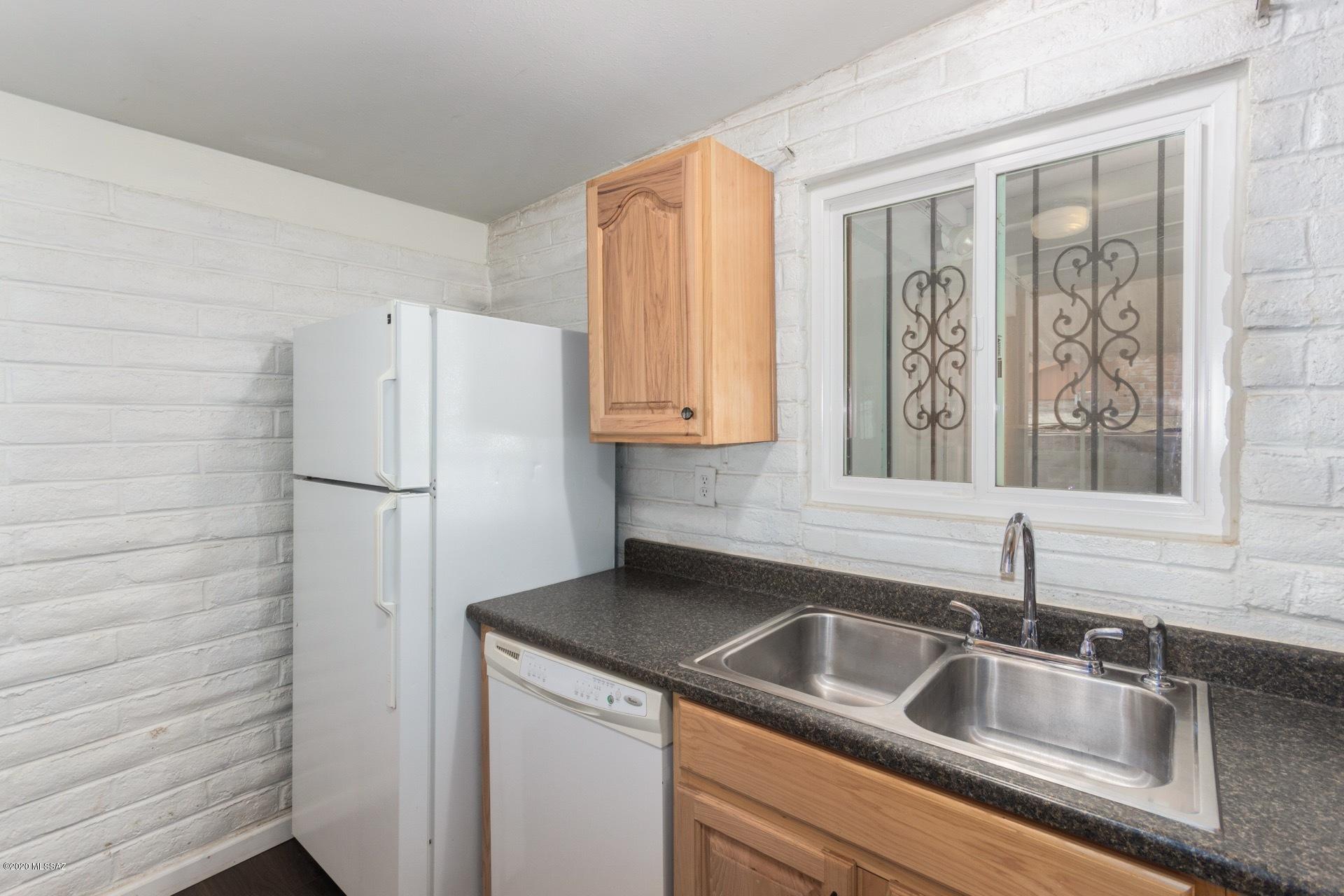 Sherwood Village Terrace (231-546) - Residential