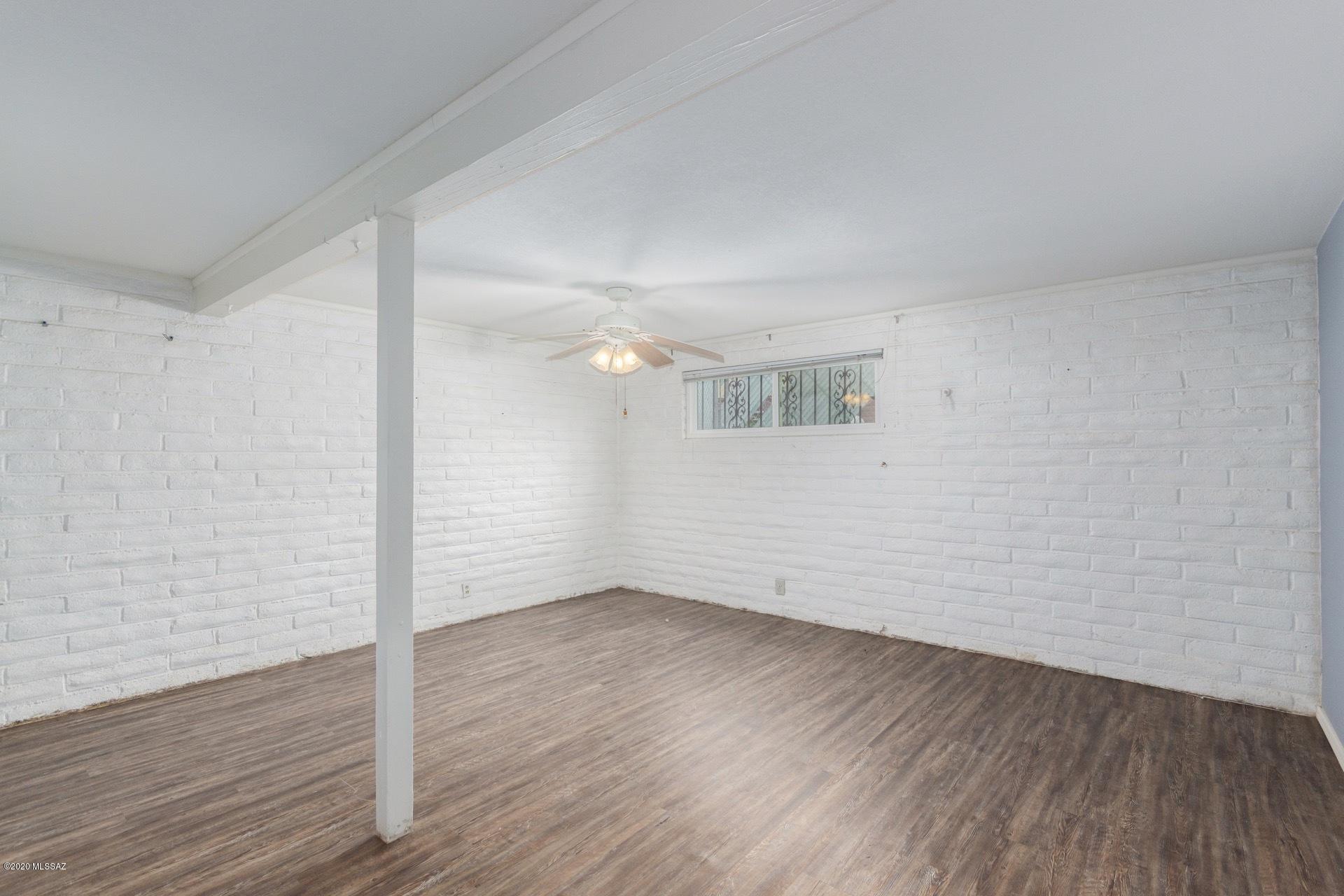 Sherwood Village Terrace (231-546) - Residential
