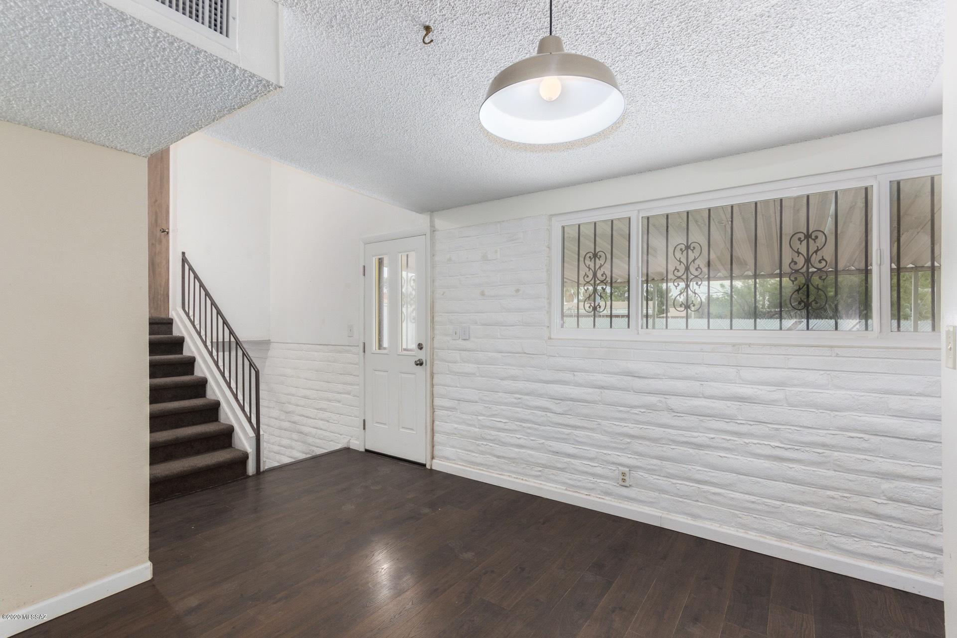 Sherwood Village Terrace (231-546) - Residential