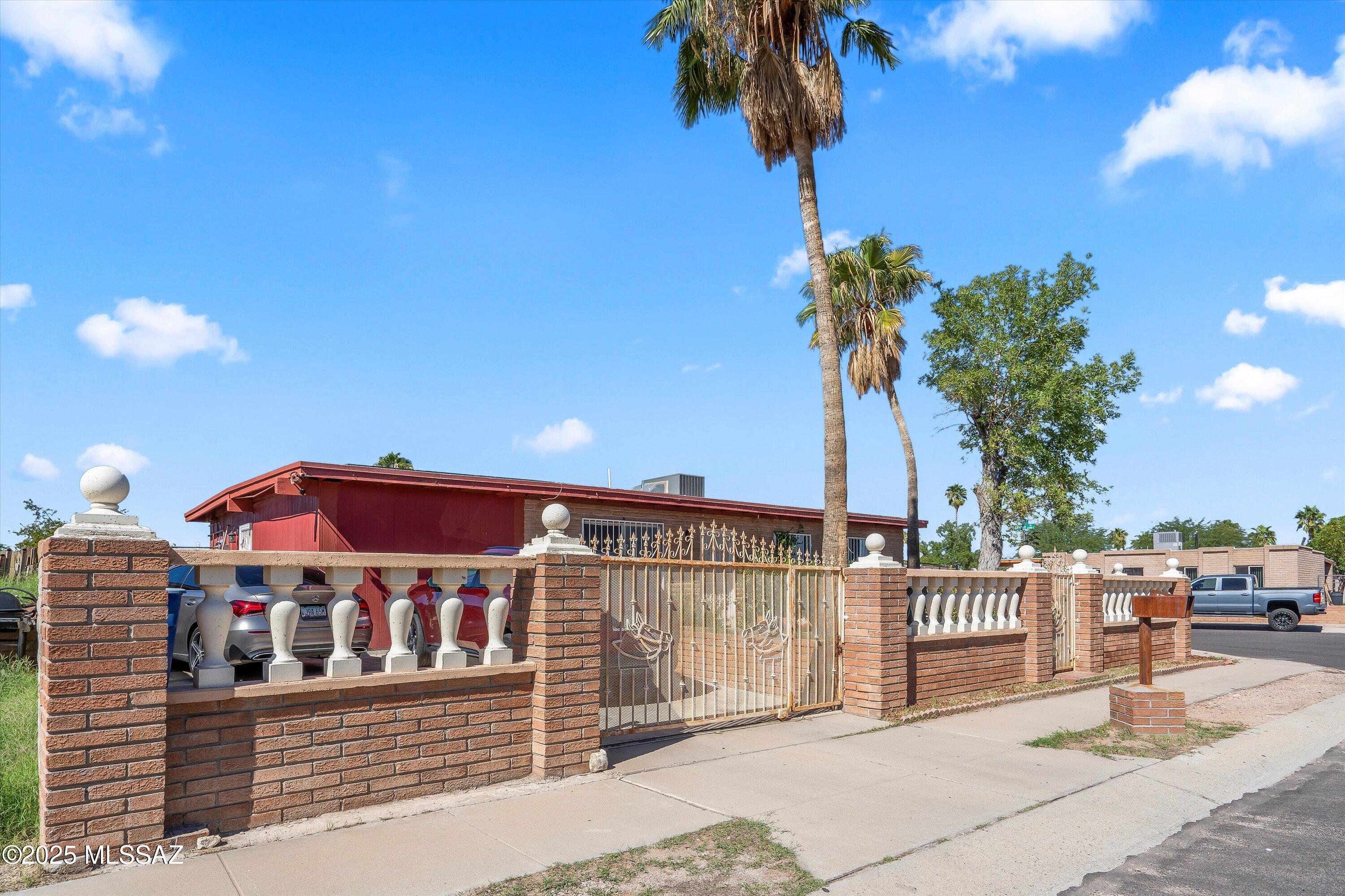 Desert Shadows (312-511) - Residential