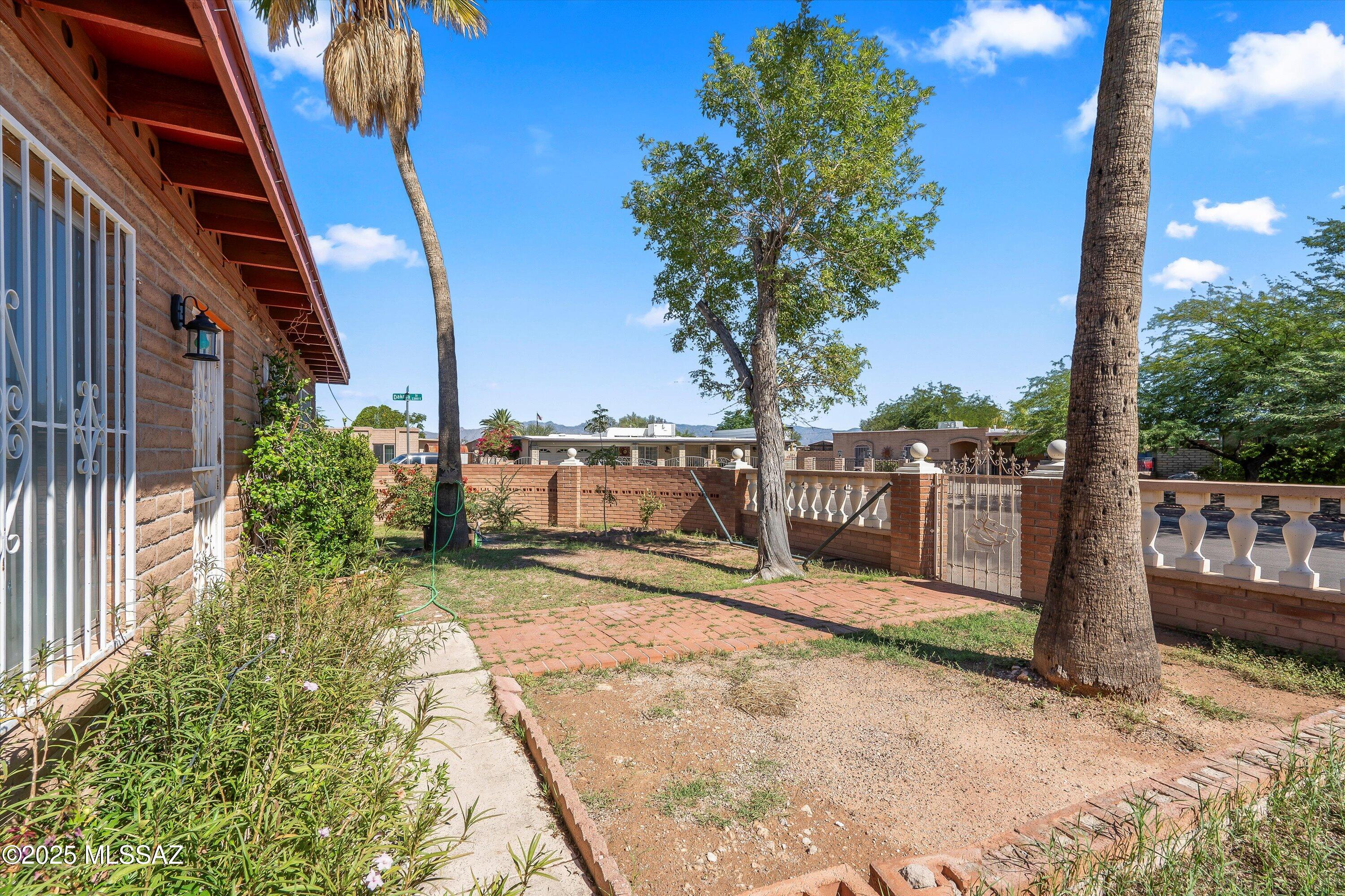 Desert Shadows (312-511) - Residential