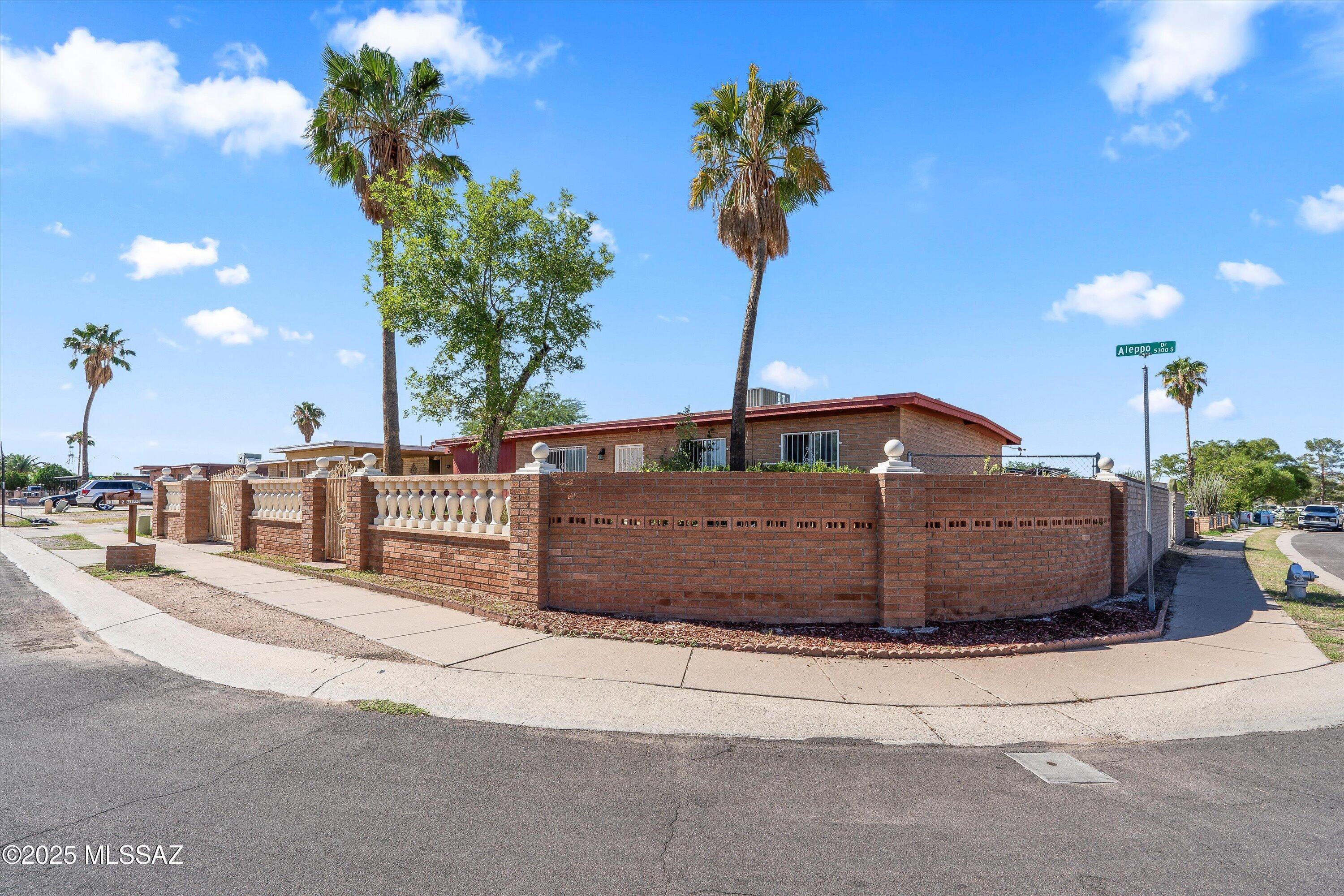 Desert Shadows (312-511) - Residential