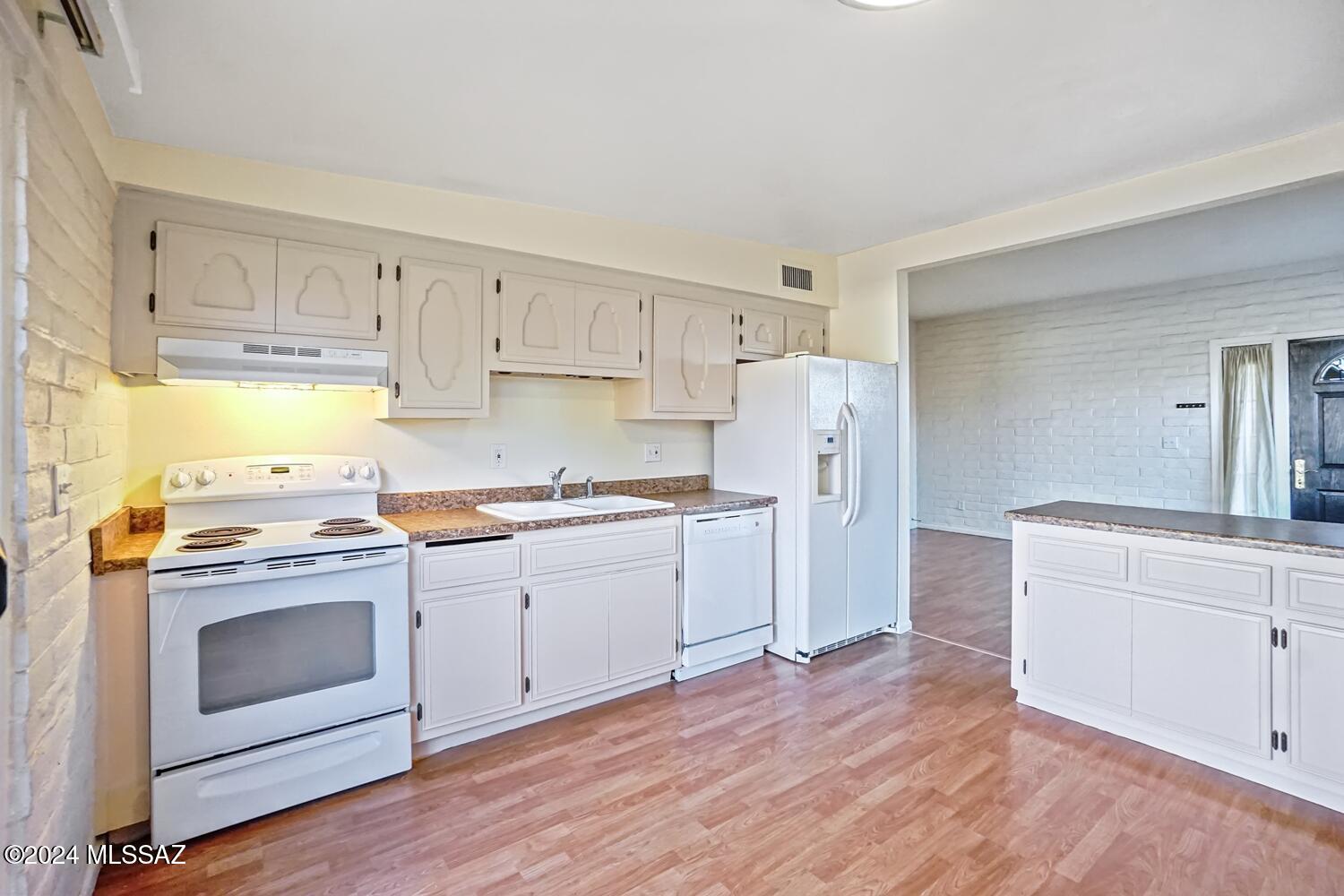 Eastern Hills BLKS 1  2  3 - Residential Lease