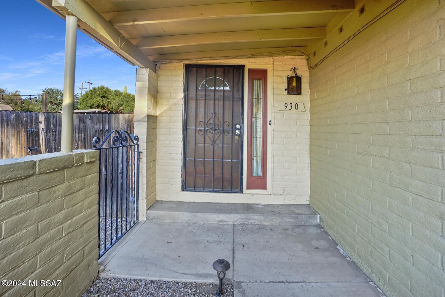 This inviting townhouse located at 930 N. Camino Seco features wood look flooring throughout with tile flooring in the bathrooms for easy maintenance. The primary bedroom includes a convenient half bath with a toilet and sink. The second bedroom offers ample closet space. The main bathroom features a shower/tub combo and a single vanity.

Enjoy the convenience of being close to shopping, restaurants, and public transportation. Please note that all pets must be approved by the owner, with a non-refundable pet fee and monthly pet rent varying by pet.