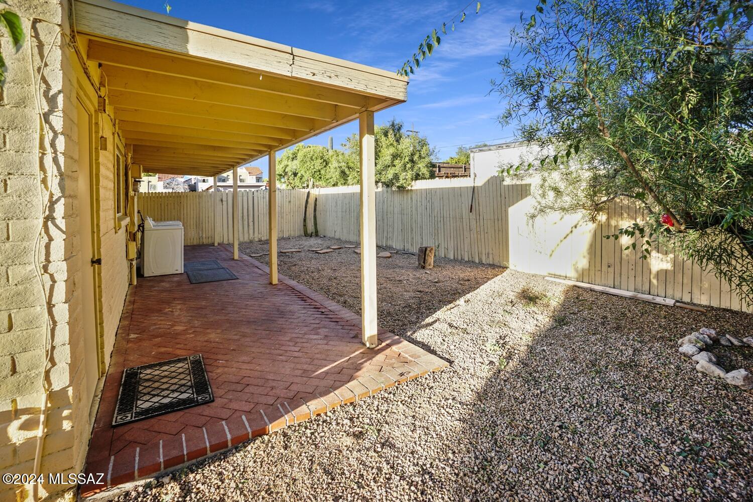 Eastern Hills BLKS 1  2  3 - Residential Lease