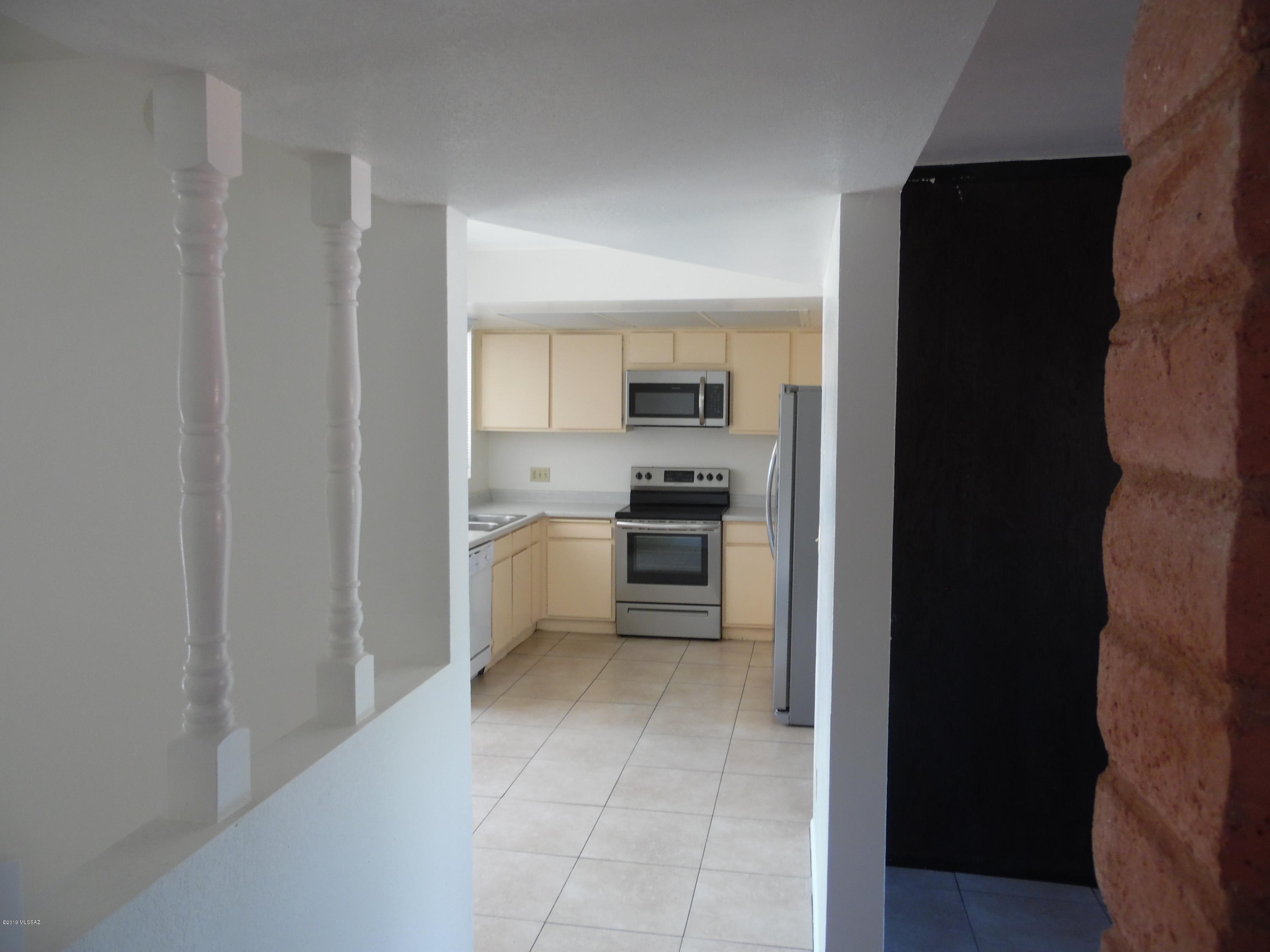 Kingswood Unit 1 (1-79) - Residential Lease
