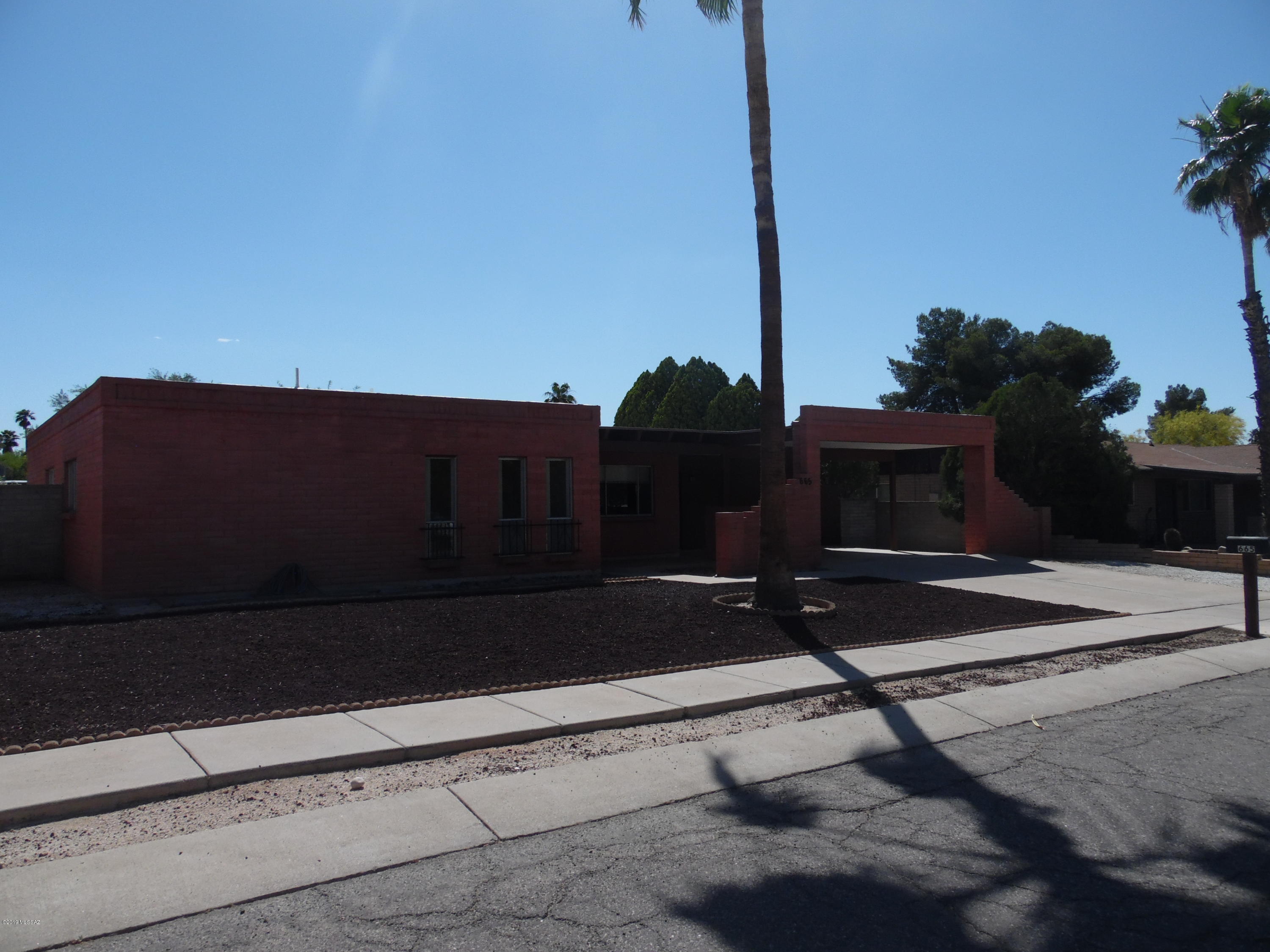 Kingswood Unit 1 (1-79) - Residential Lease