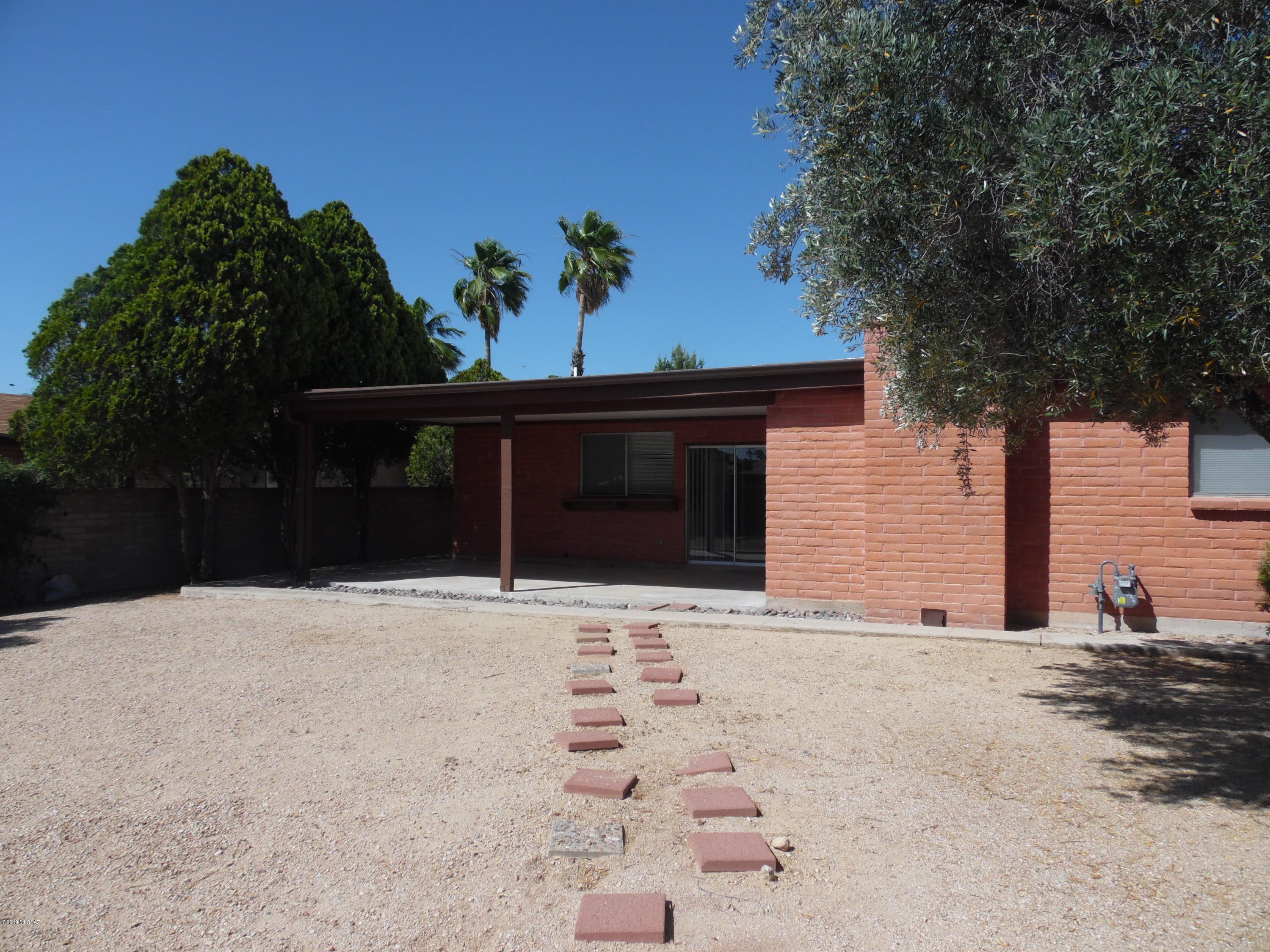 Kingswood Unit 1 (1-79) - Residential Lease