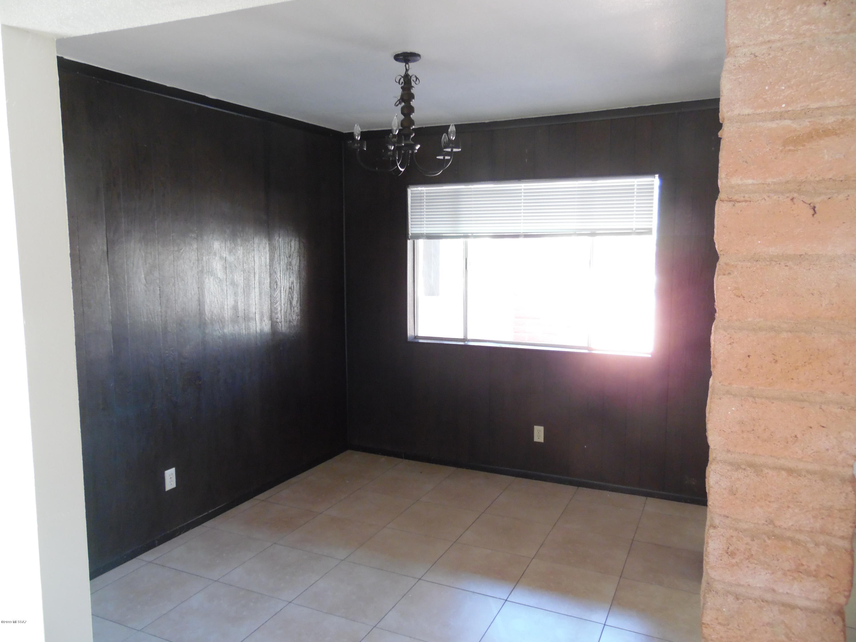 Kingswood Unit 1 (1-79) - Residential Lease