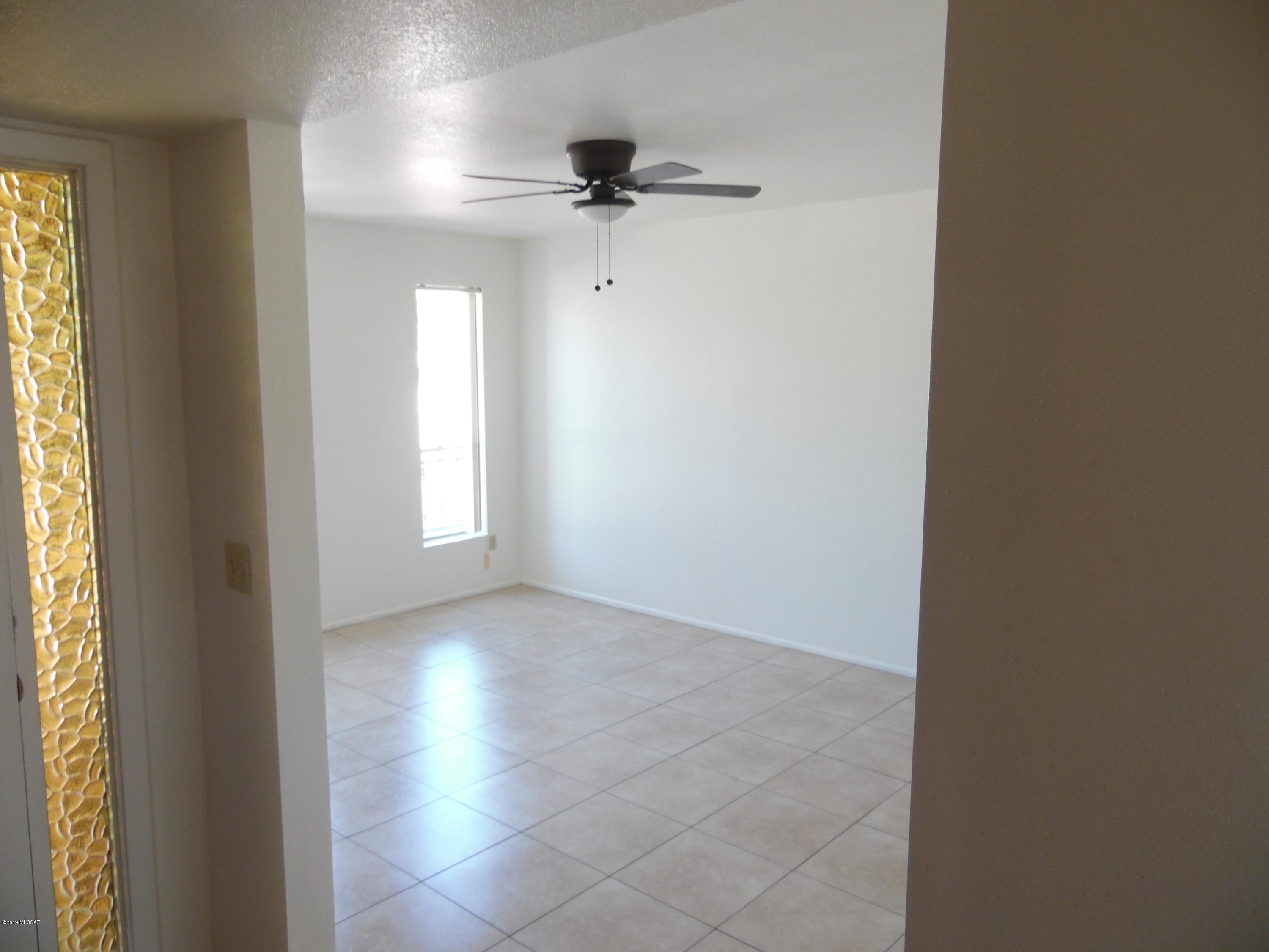Kingswood Unit 1 (1-79) - Residential Lease