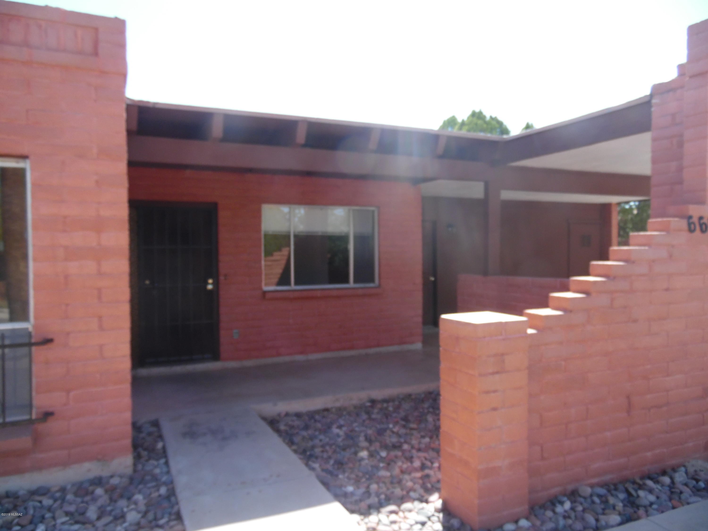 Kingswood Unit 1 (1-79) - Residential Lease