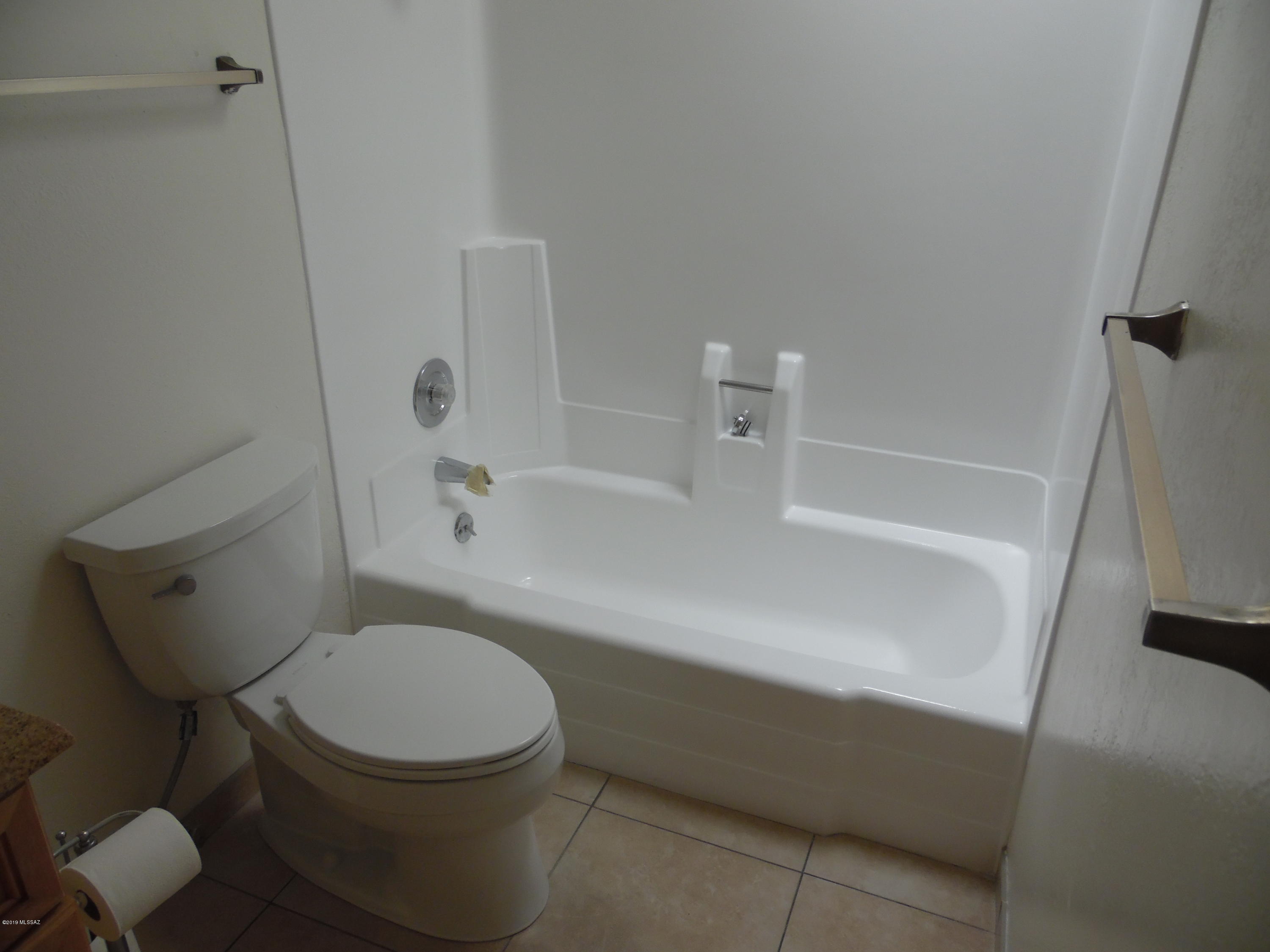 Kingswood Unit 1 (1-79) - Residential Lease