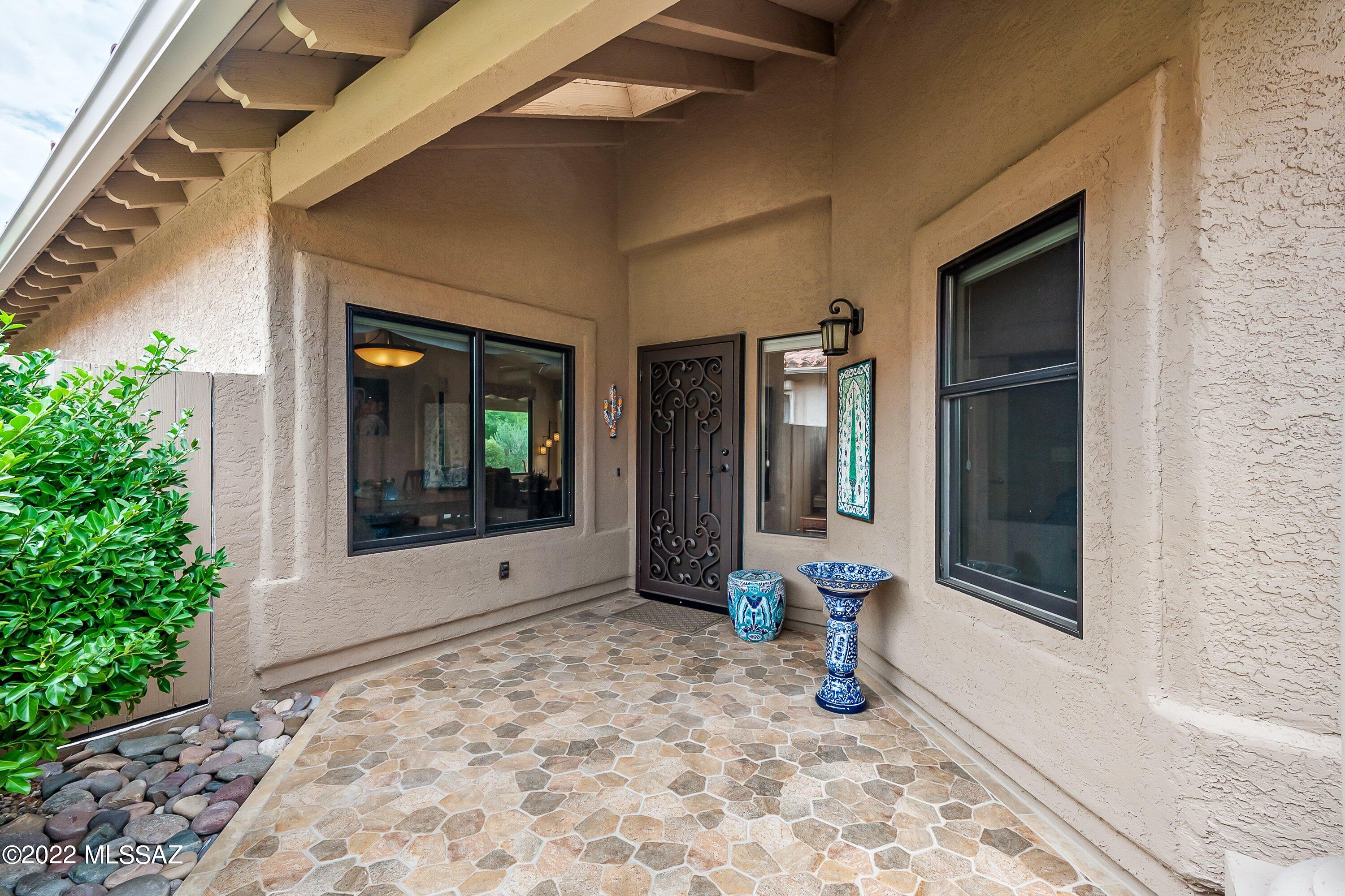 Las Ventanas (1-57) - Residential