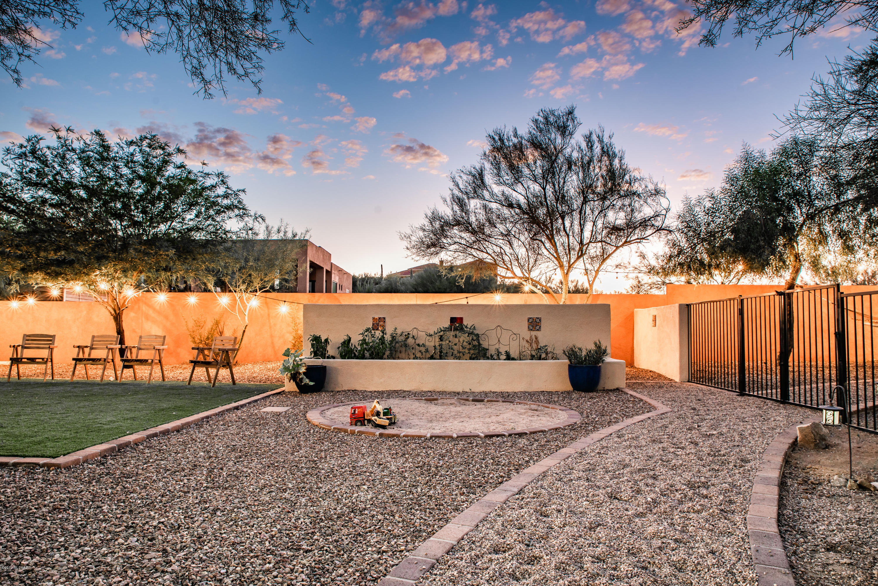 Saguaro Crest - Residential