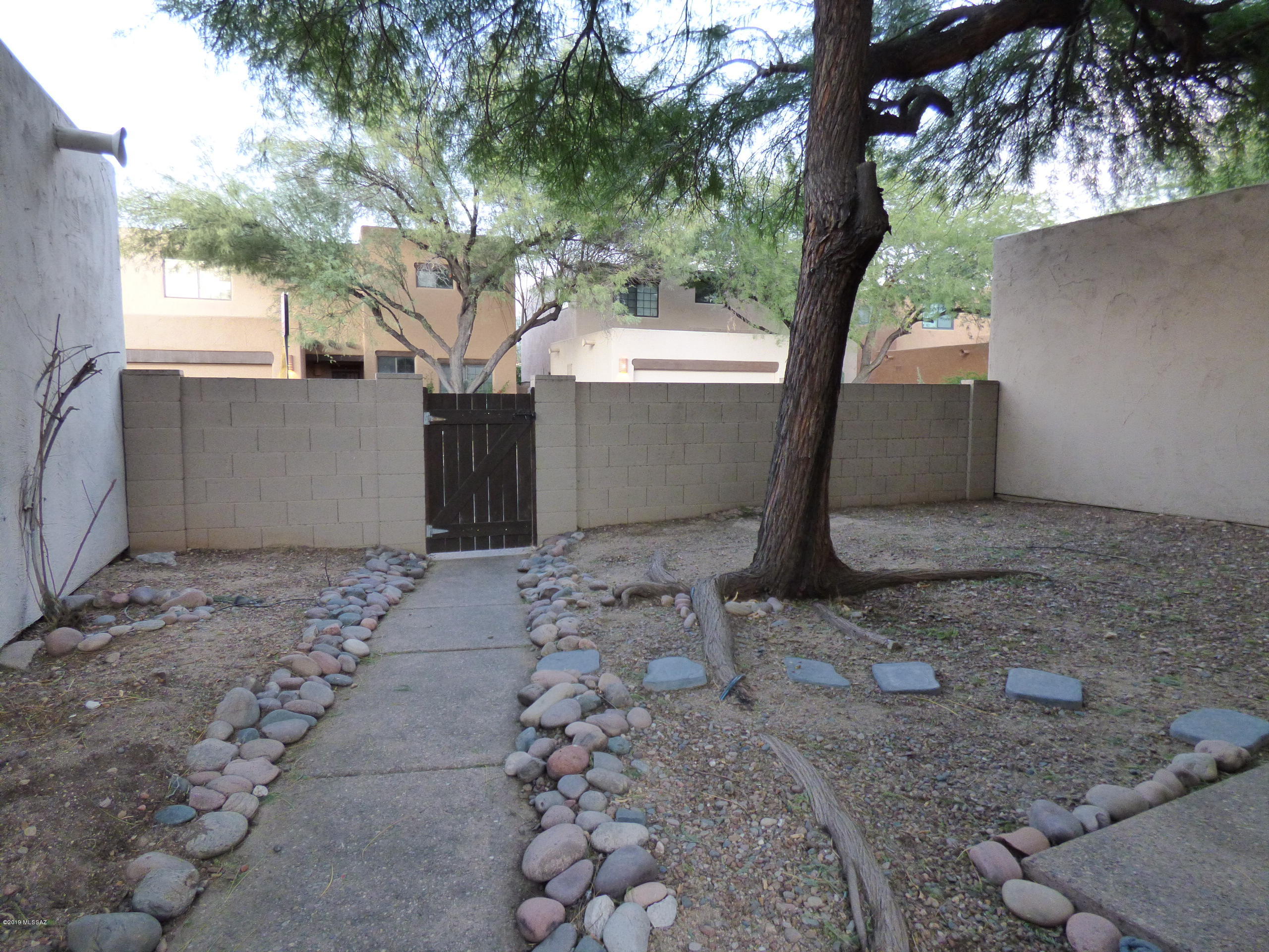 River At North Campbell (1-59) - Residential