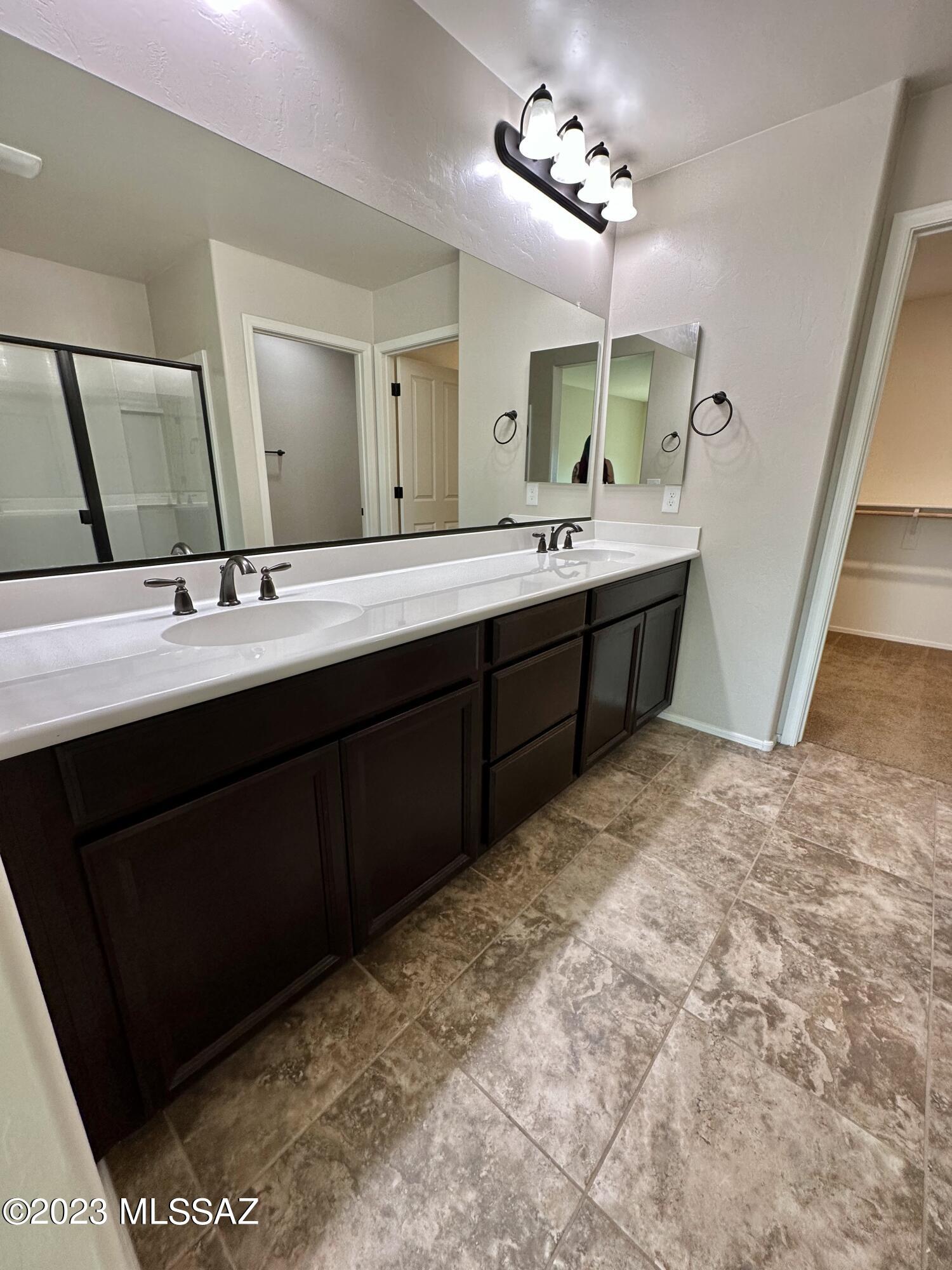 La Estancia De Tucson (331-410) - Residential Lease