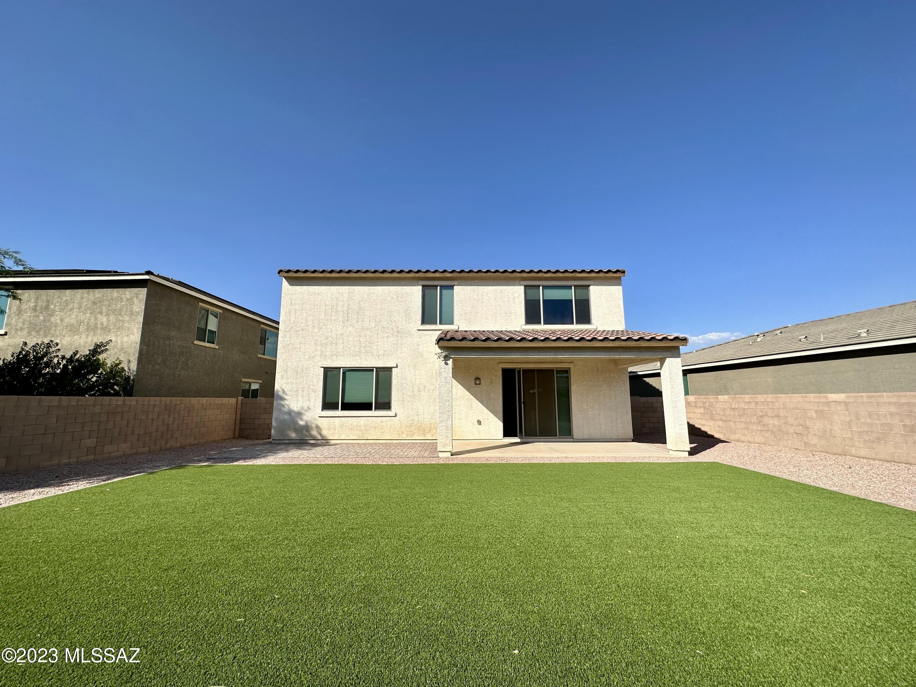 La Estancia De Tucson (331-410) - Residential Lease